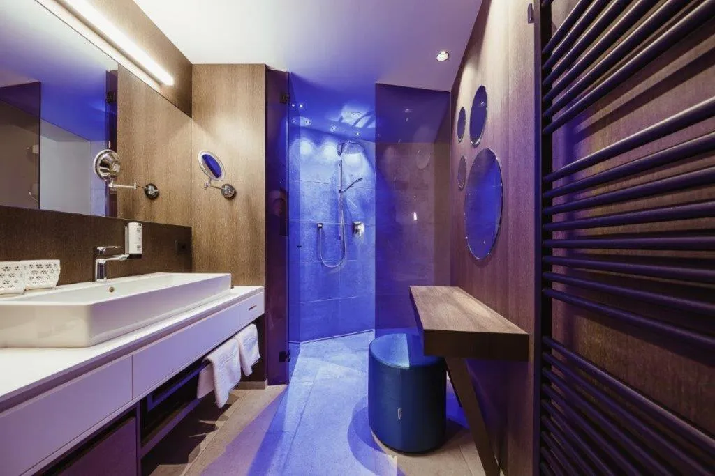 Bathroom in La Maiena Meran Resort