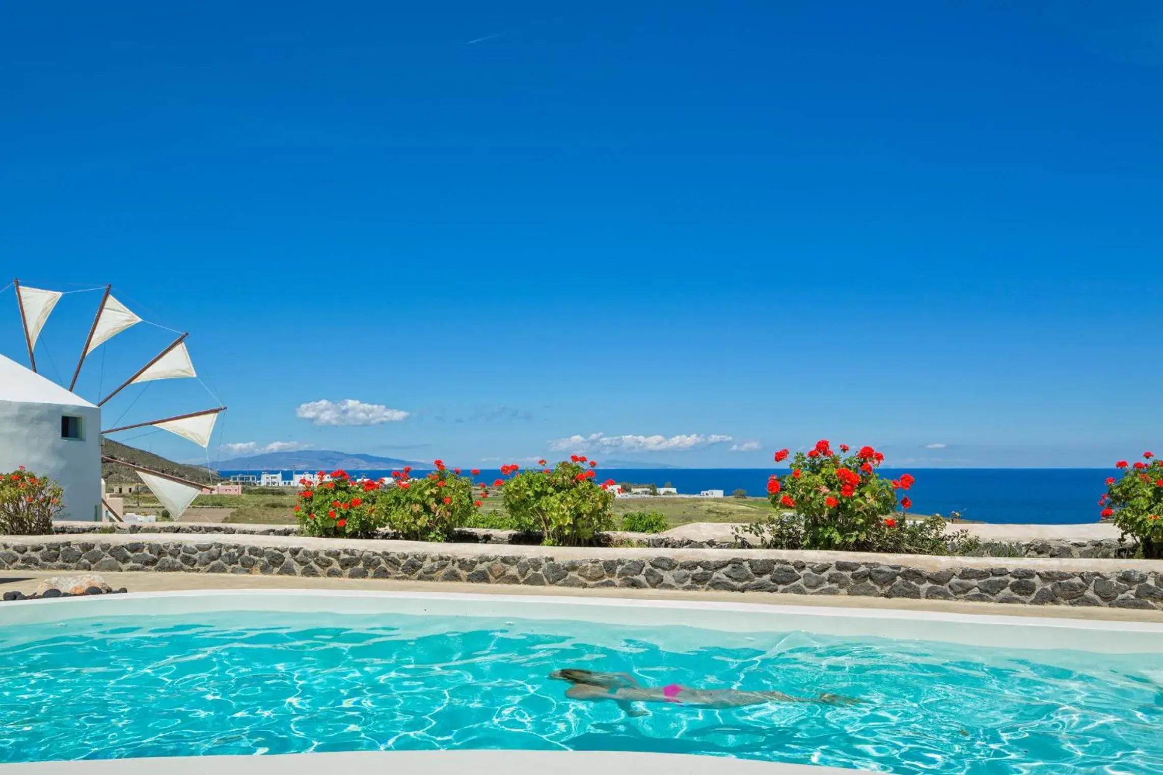 Swimming pool in Windmill Villas Swimming pool in Windmill Villas