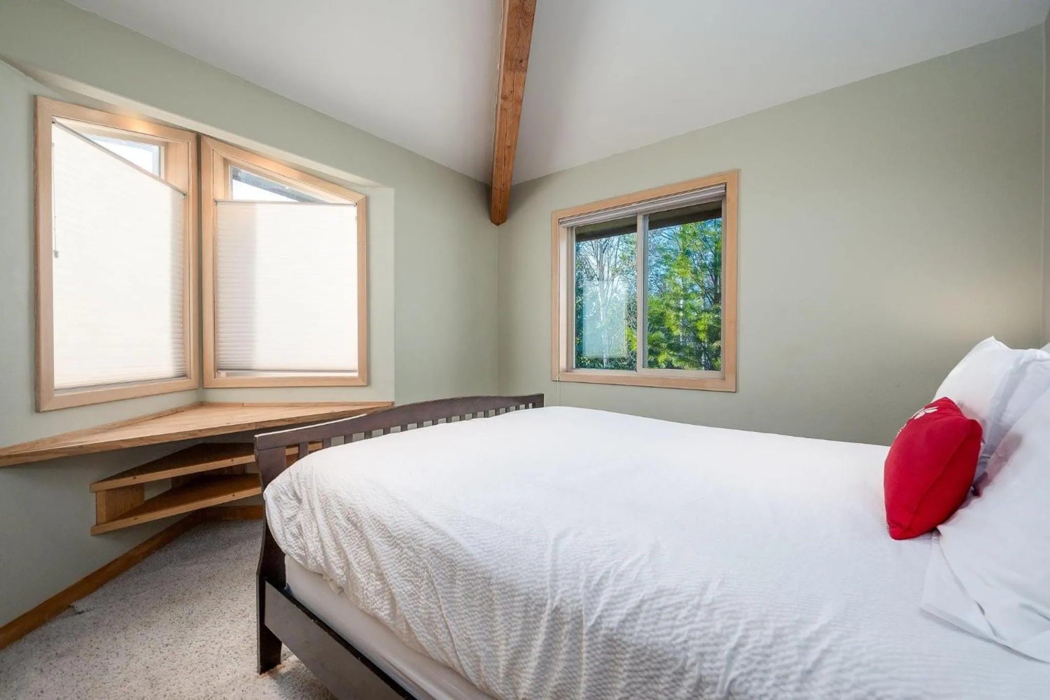 Bed in 3 Mulligan
