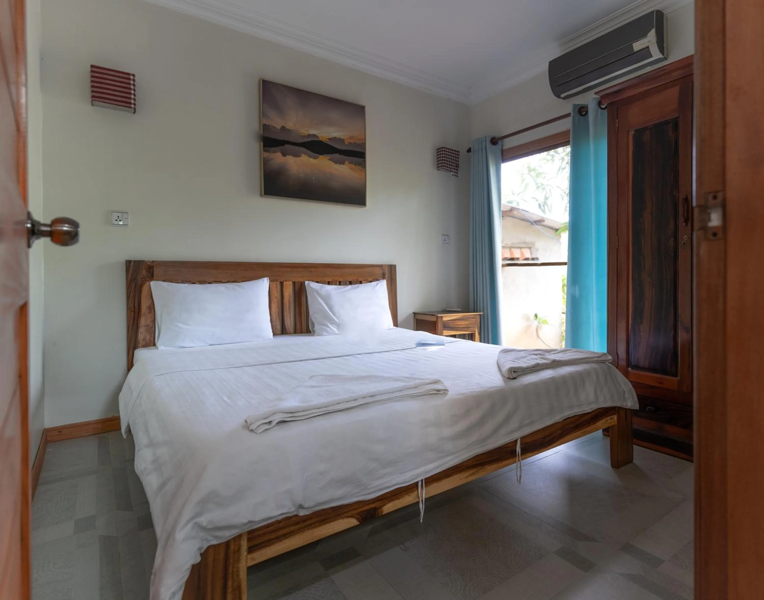 Bedroom, Bed in Sanssouci Kep