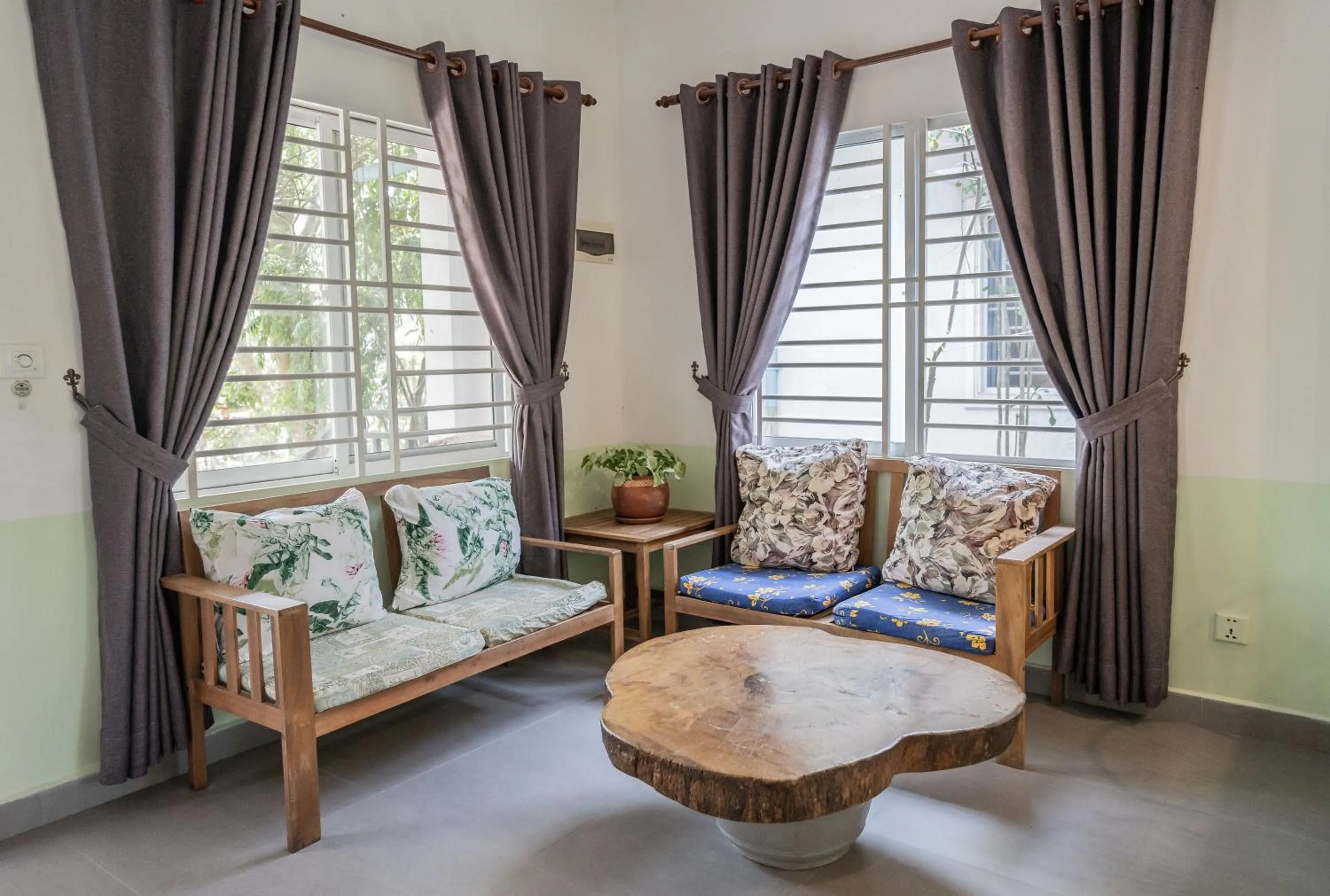 Seating area in Sanssouci Kep