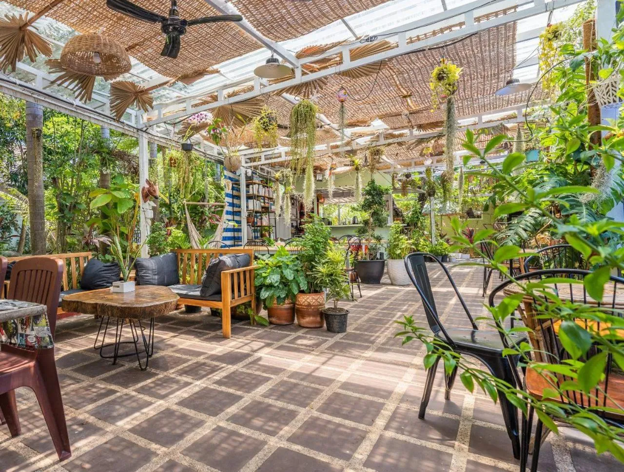 Seating area in Sanssouci Kep