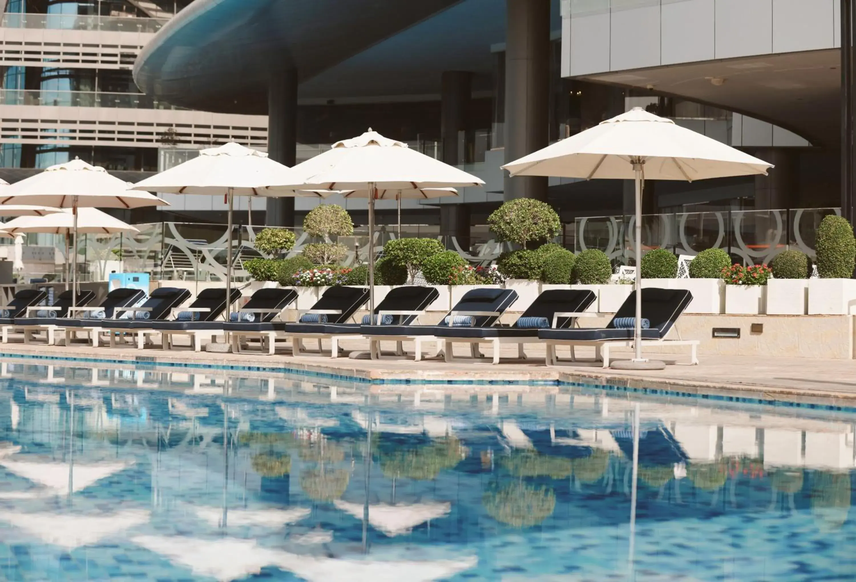 Swimming pool in Conrad Abu Dhabi Etihad Towers Swimming pool in Conrad Abu Dhabi Etihad Towers