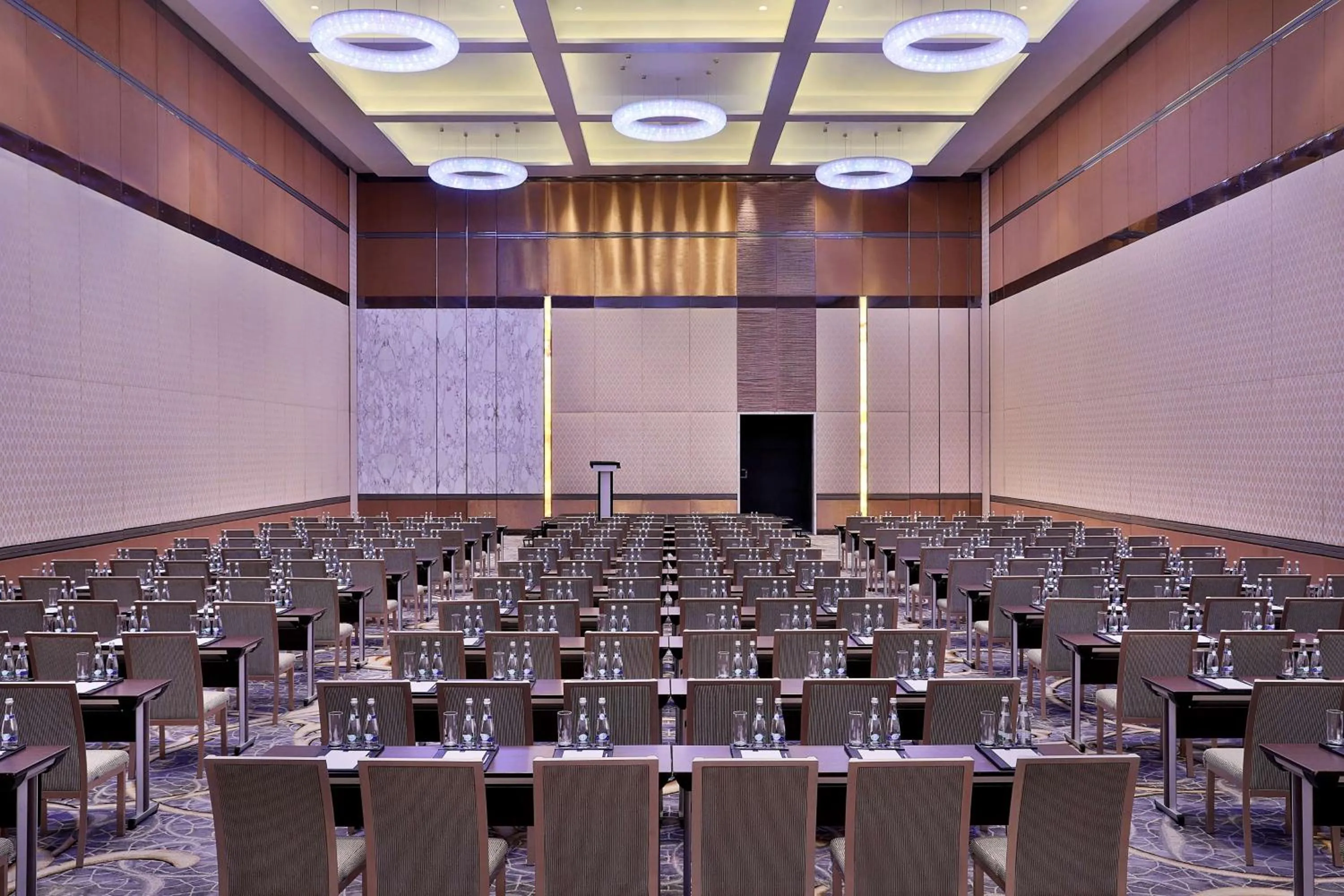 Meeting/conference room in Conrad Abu Dhabi Etihad Towers