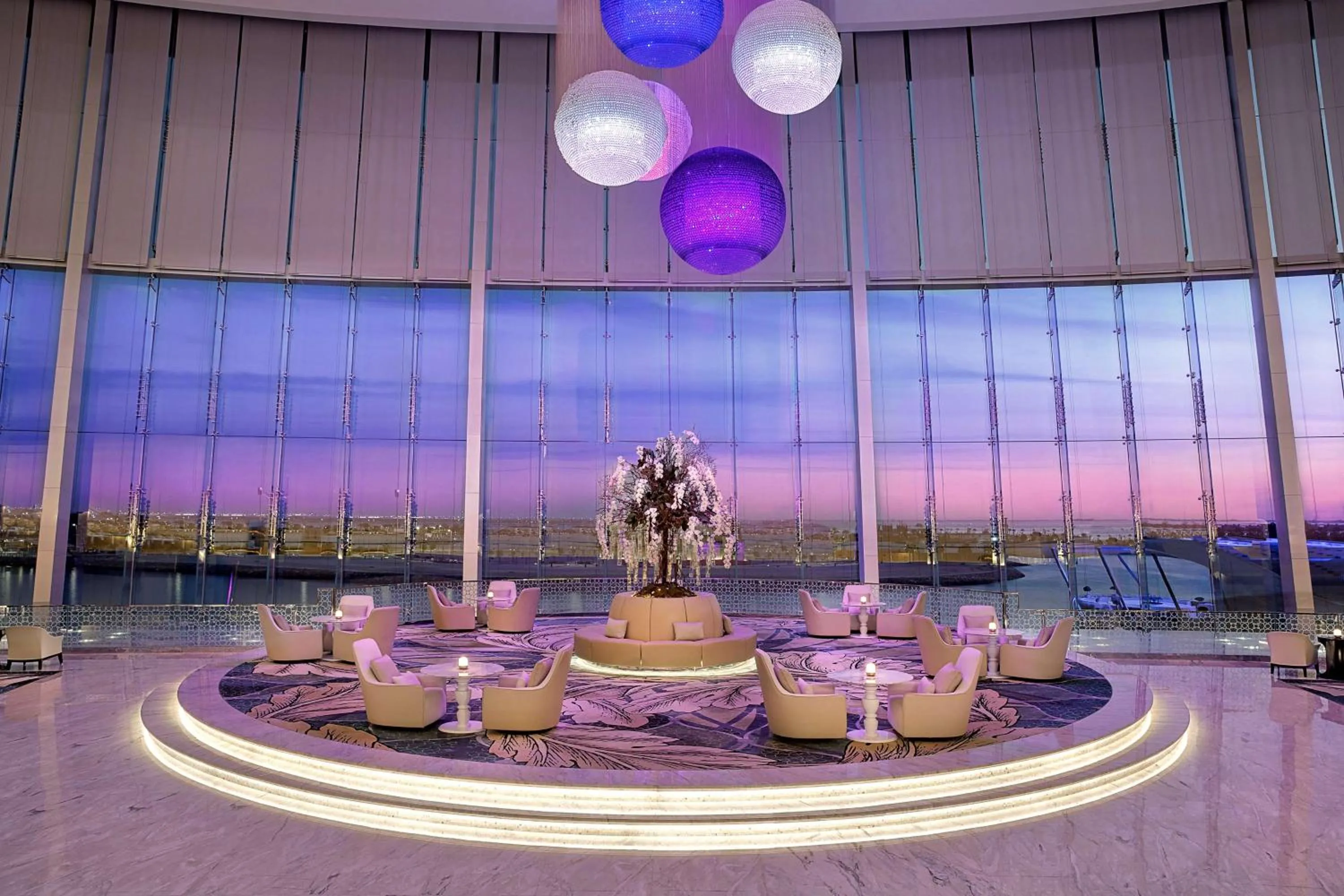 Lobby or reception in Conrad Abu Dhabi Etihad Towers