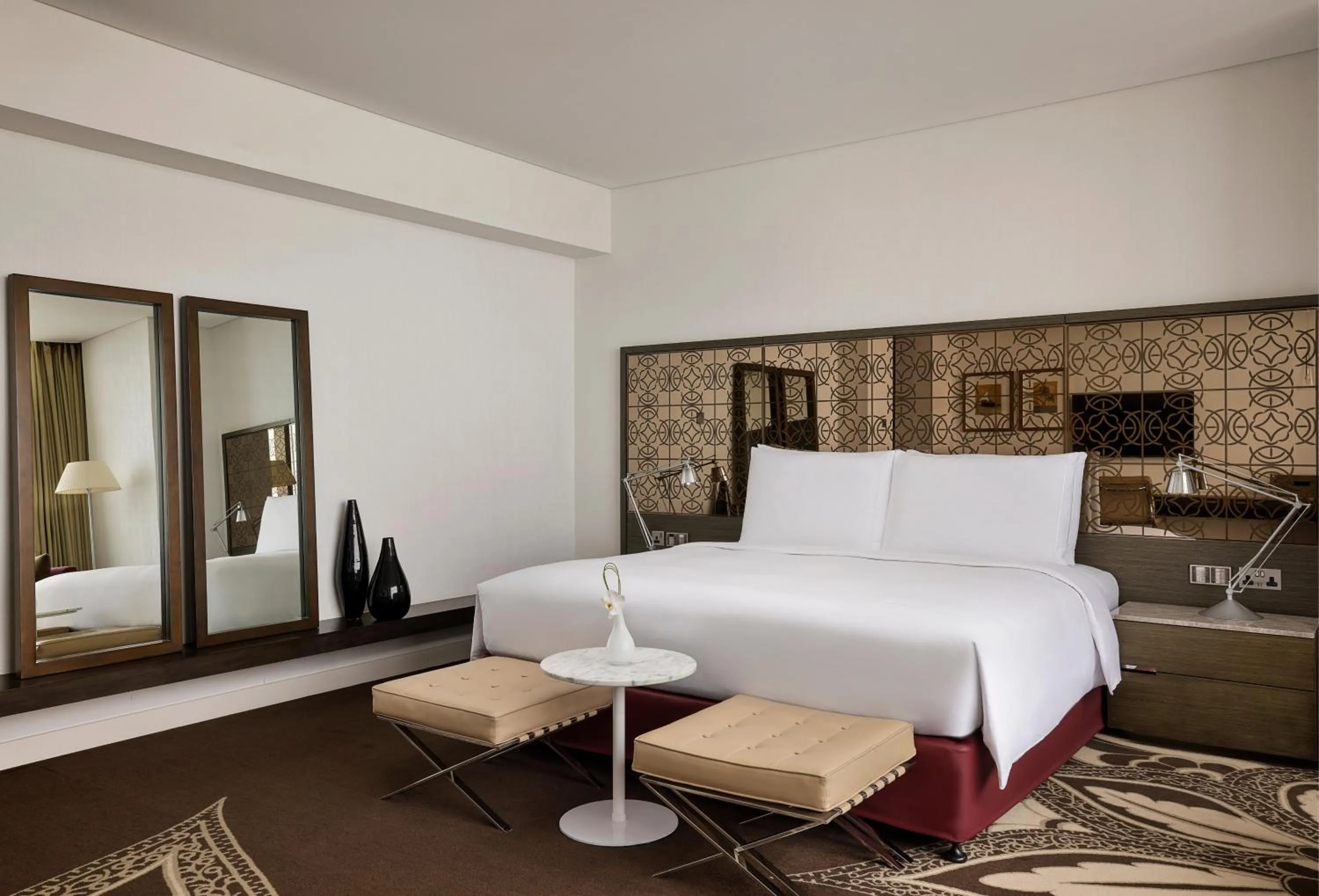 Guests, Bed in Conrad Abu Dhabi Etihad Towers