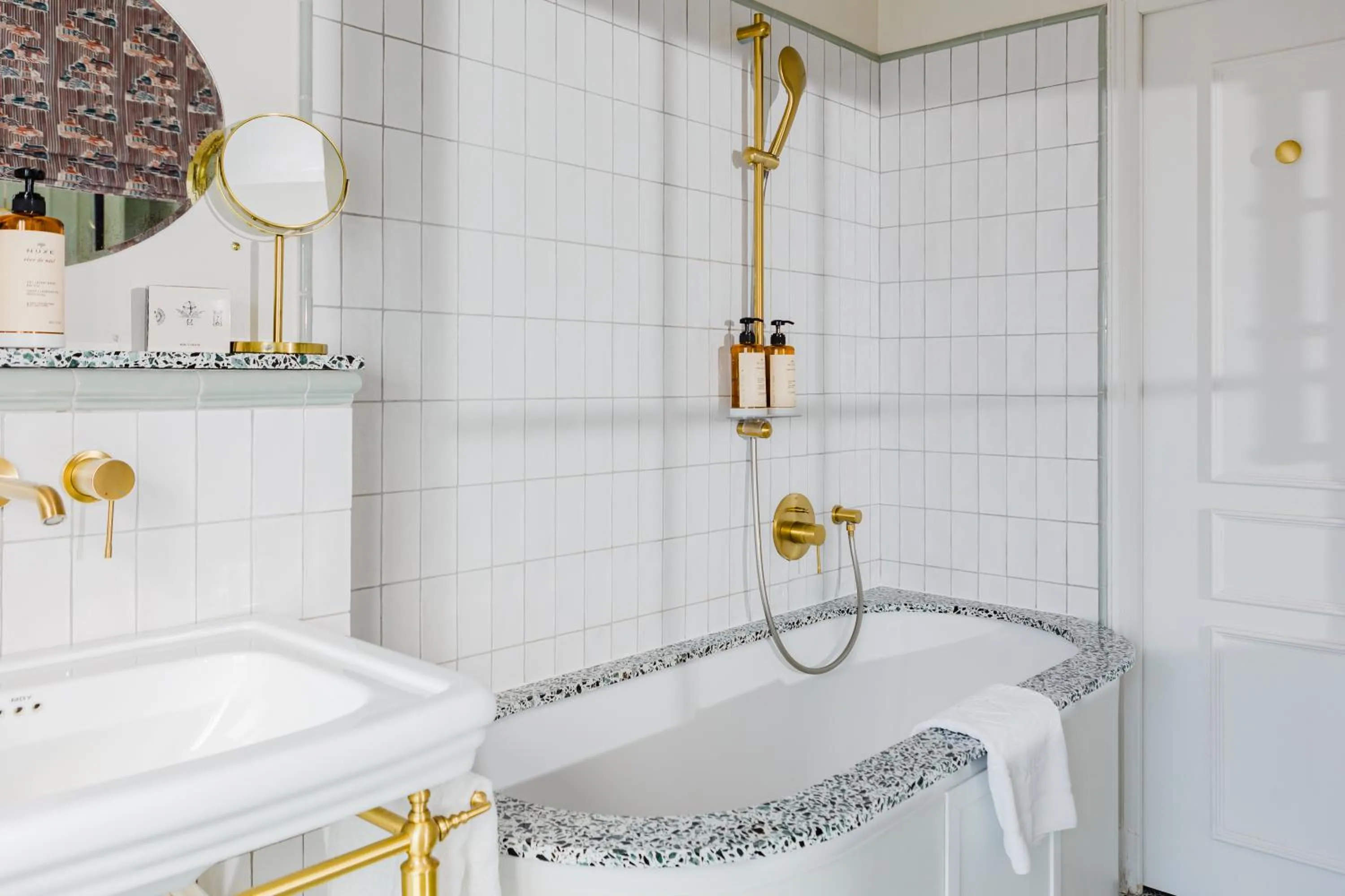 Bathroom in Hôtel Monte Cristo