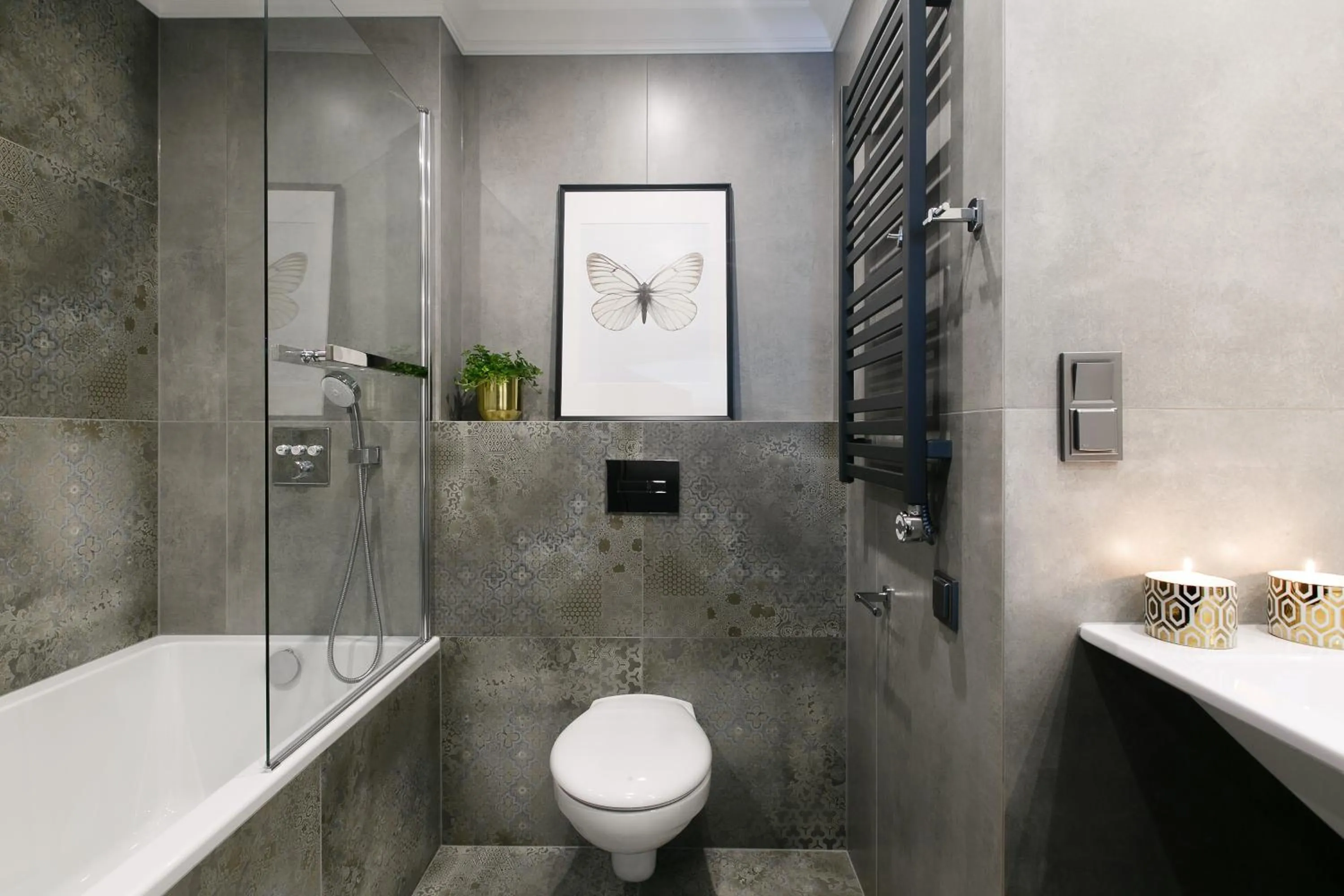 Shower in Queen Boutique Hotel