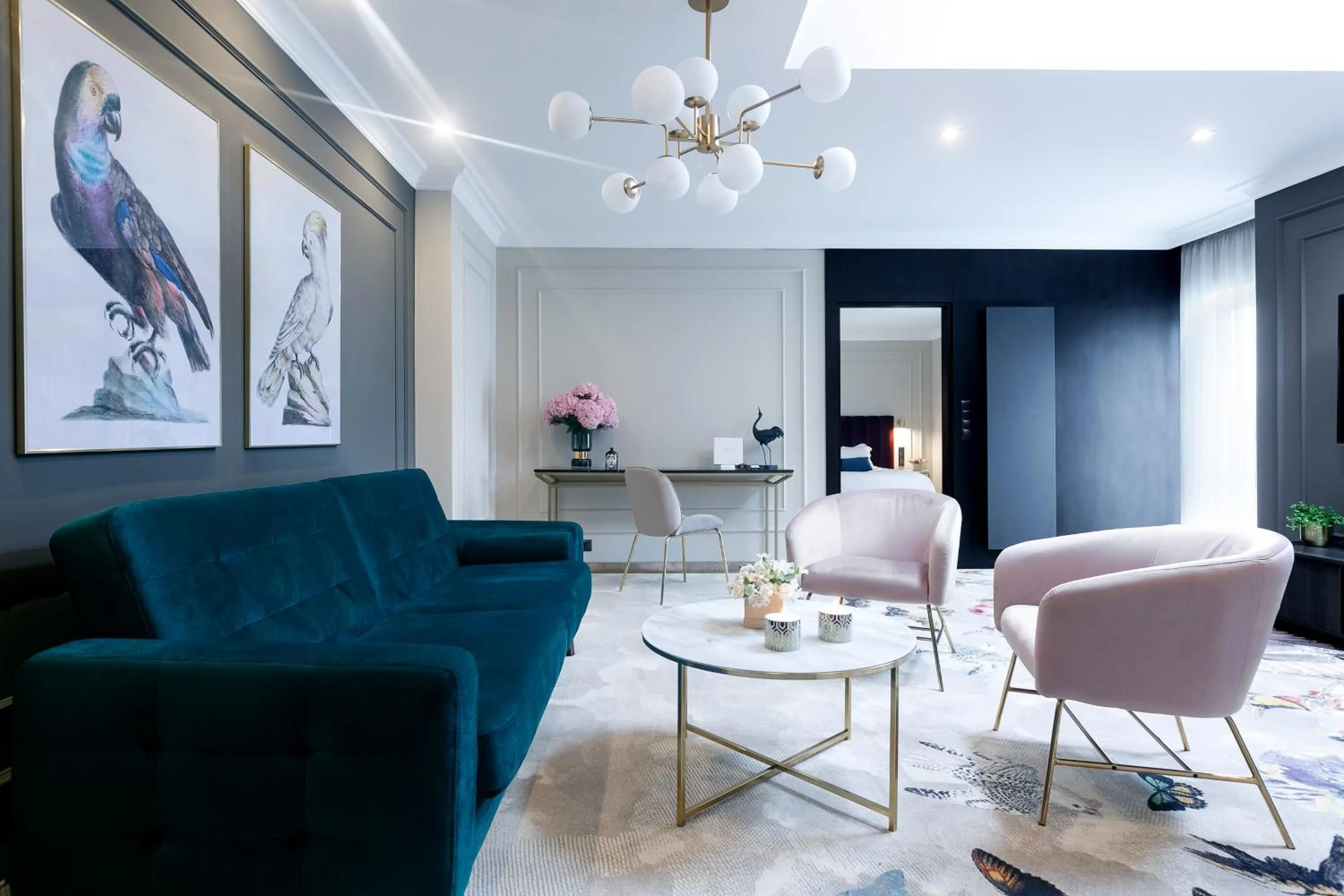 Living room in Queen Boutique Hotel