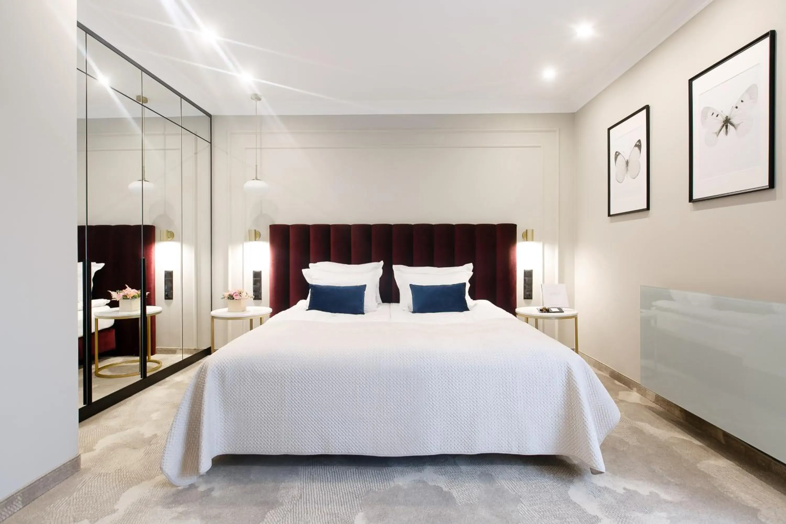 Bedroom, Bed in Queen Boutique Hotel Bedroom, Bed in Queen Boutique Hotel