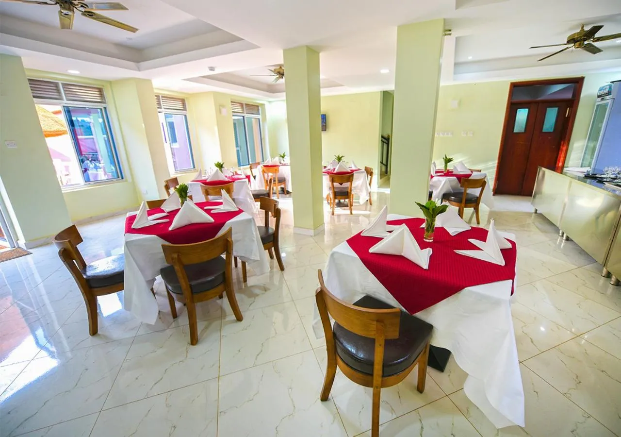 Restaurant/places to eat in Nyumbani Hotel