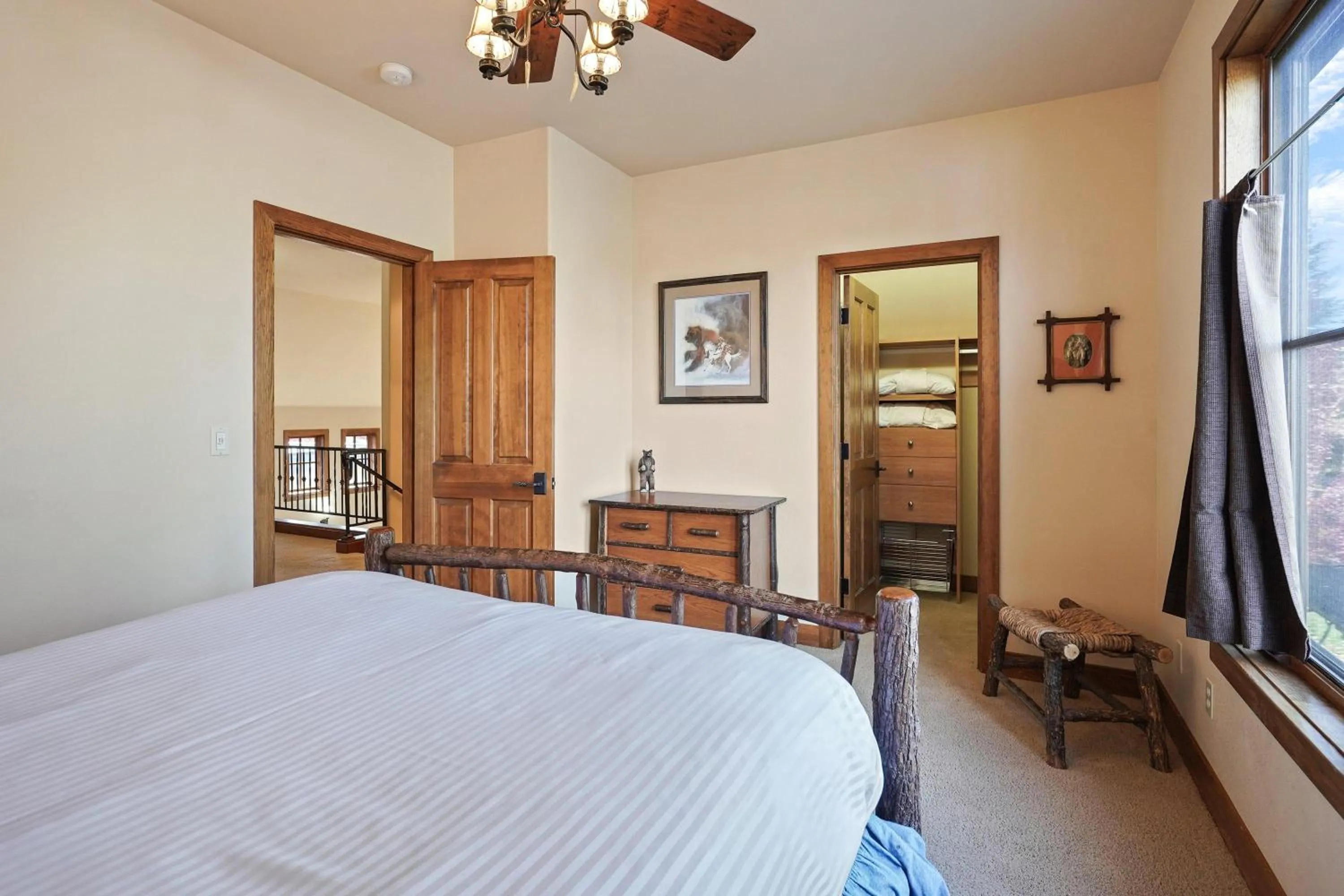 Bed in Drake Park Villa