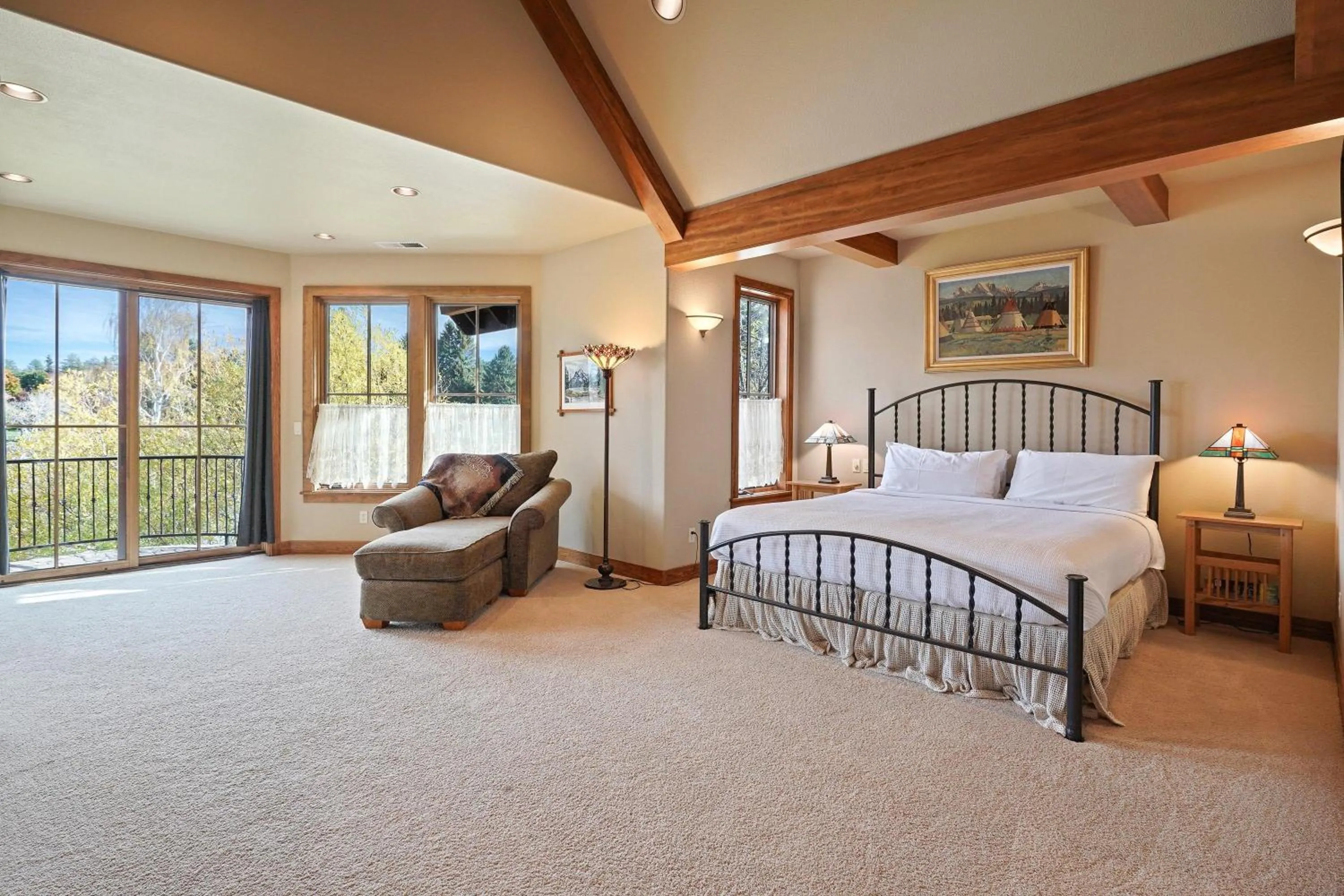Bed in Drake Park Villa