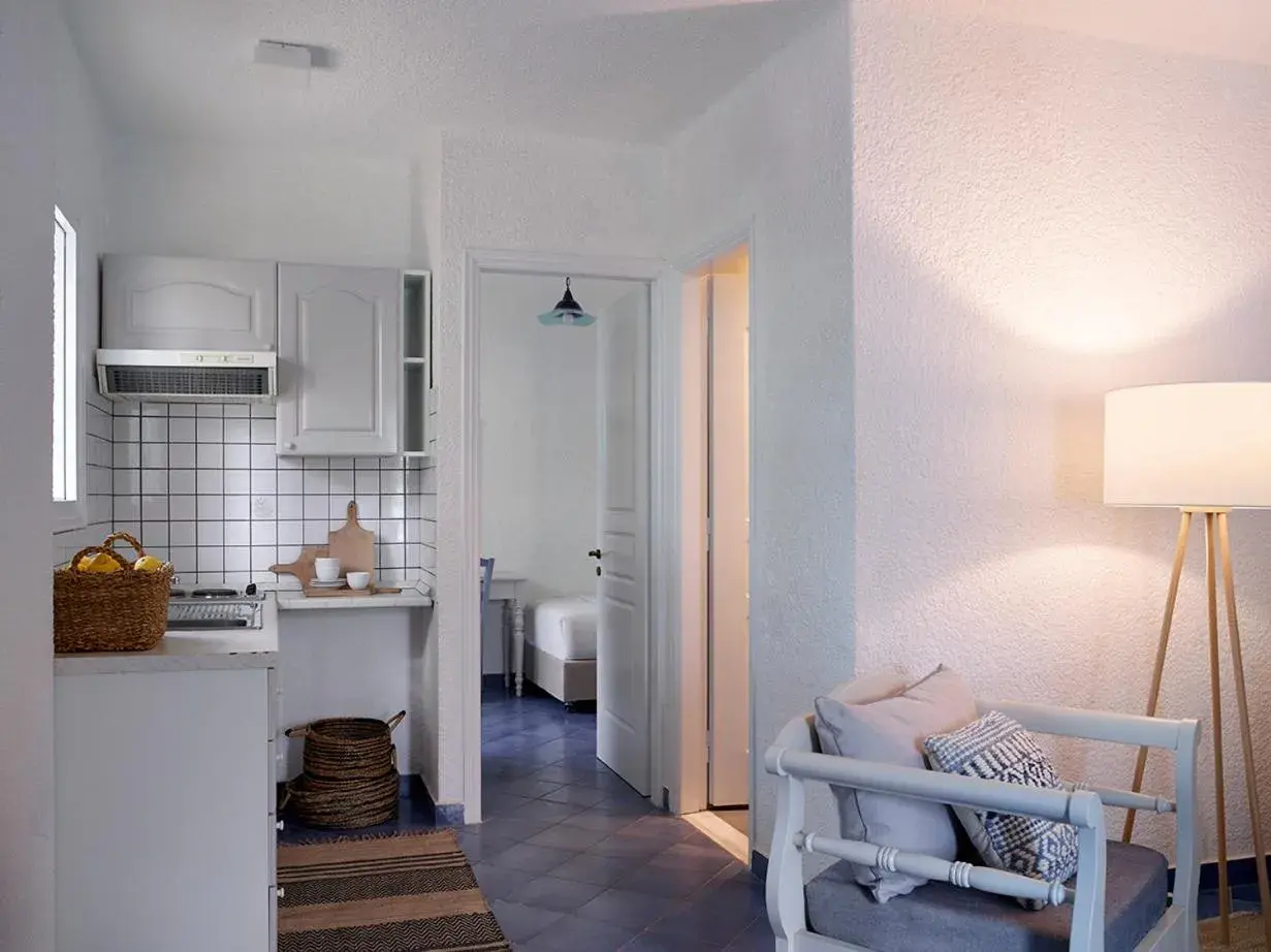 One-Bedroom Apartment (4 Adults) in Nikis Village One-Bedroom Apartment (4 Adults) in Nikis Village