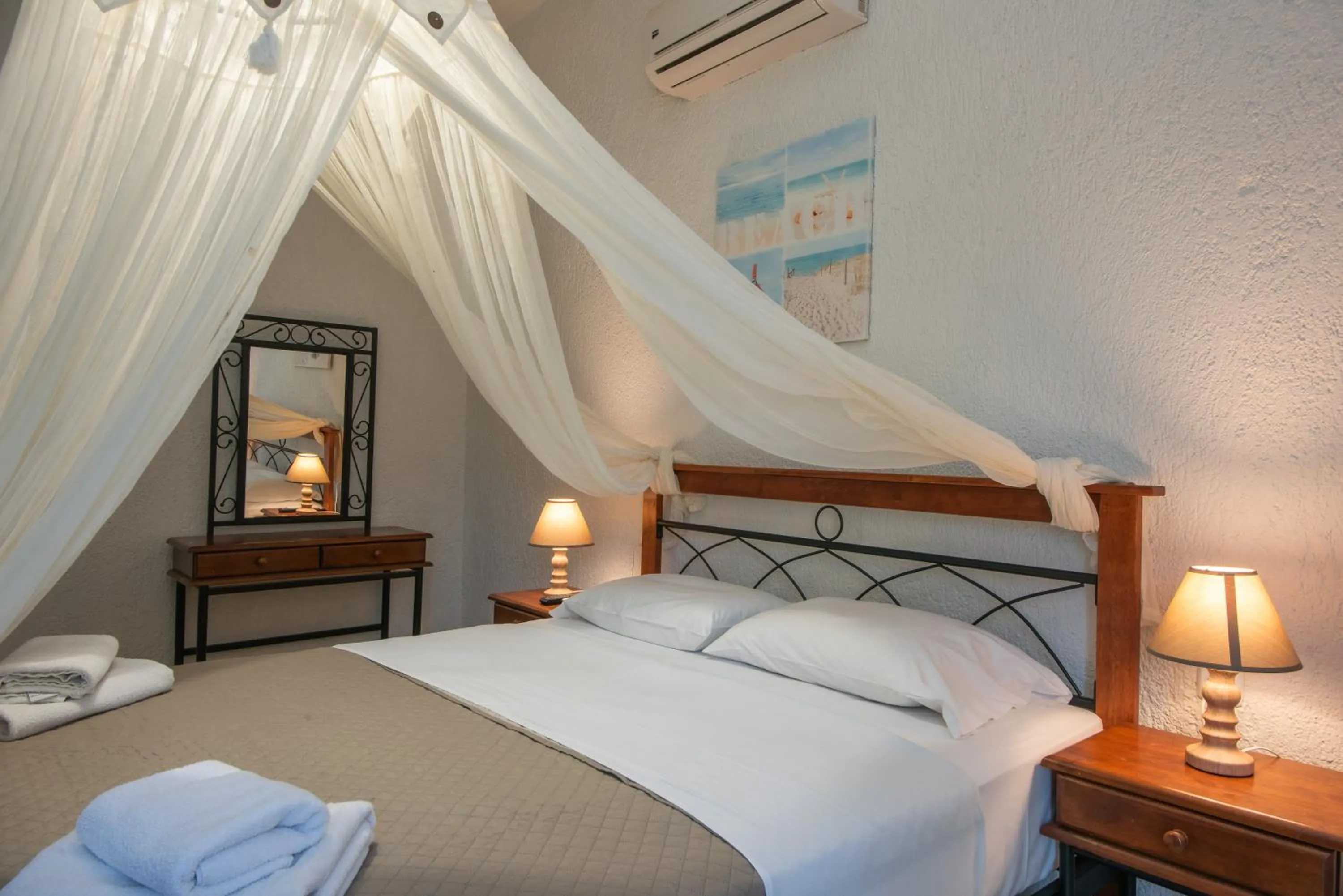 Bed in Athina Villas