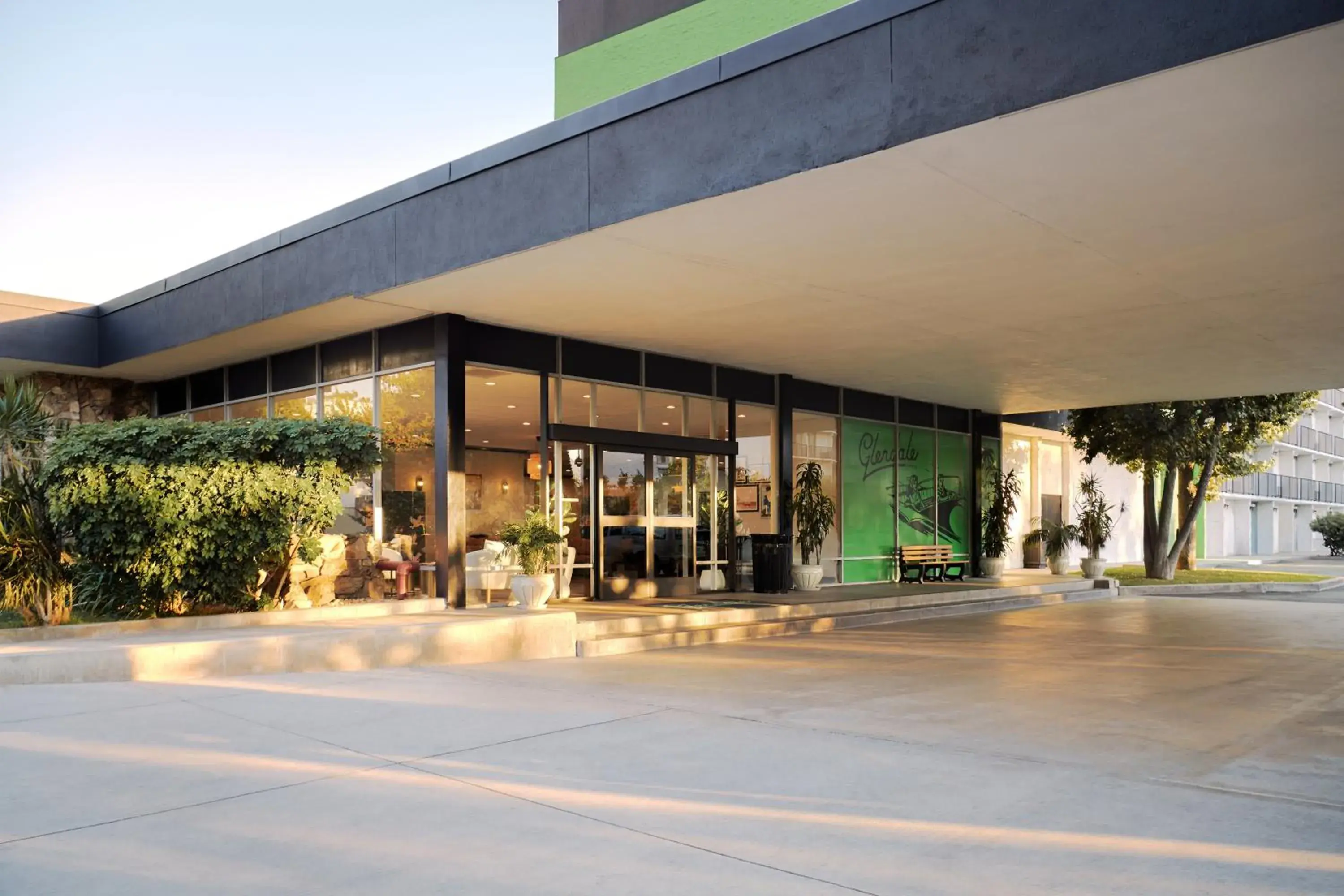 Facade/entrance in Glendale Express Hotel Los Angeles Facade/entrance in Glendale Express Hotel Los Angeles
