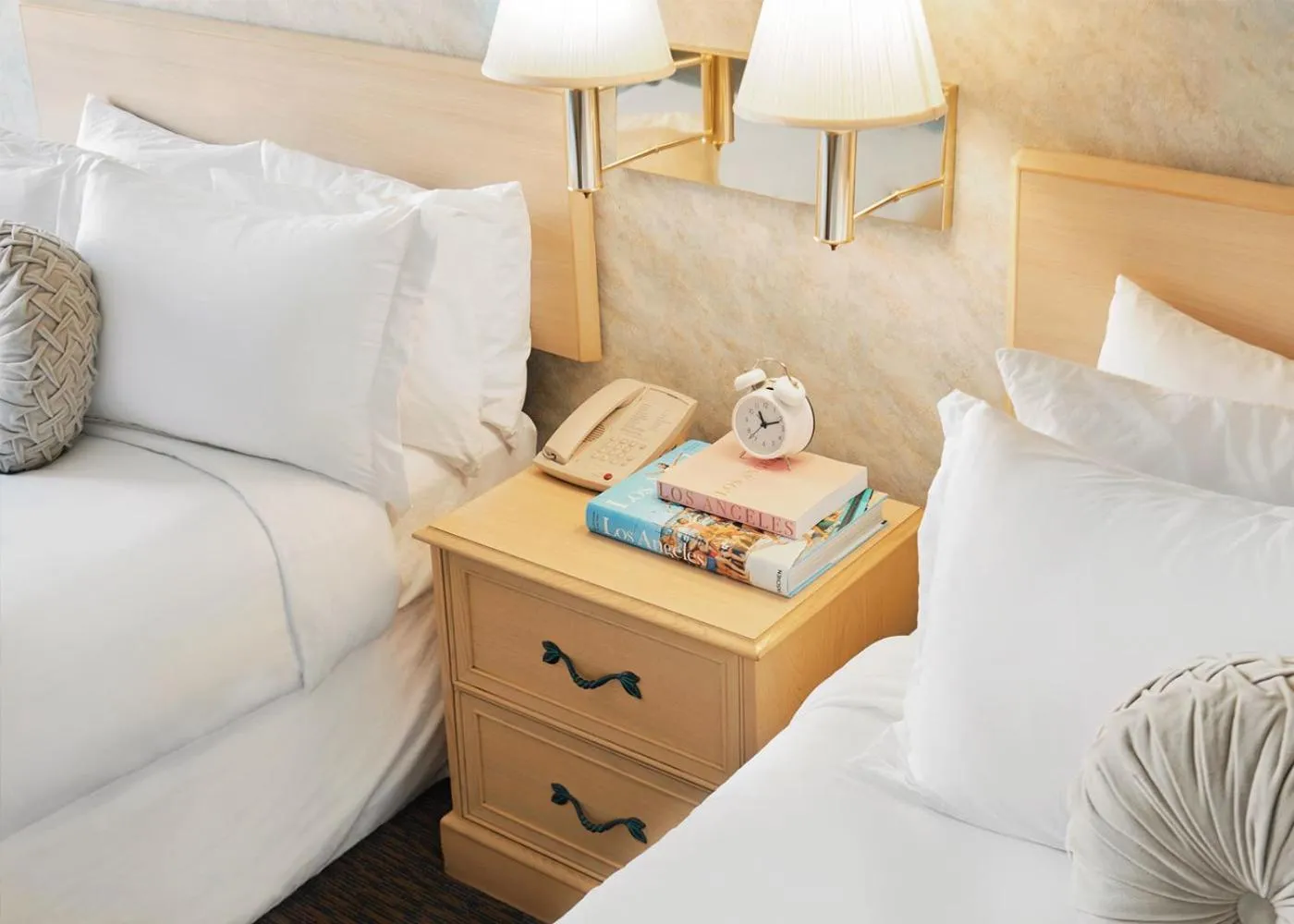 Bed in Glendale Express Hotel Los Angeles