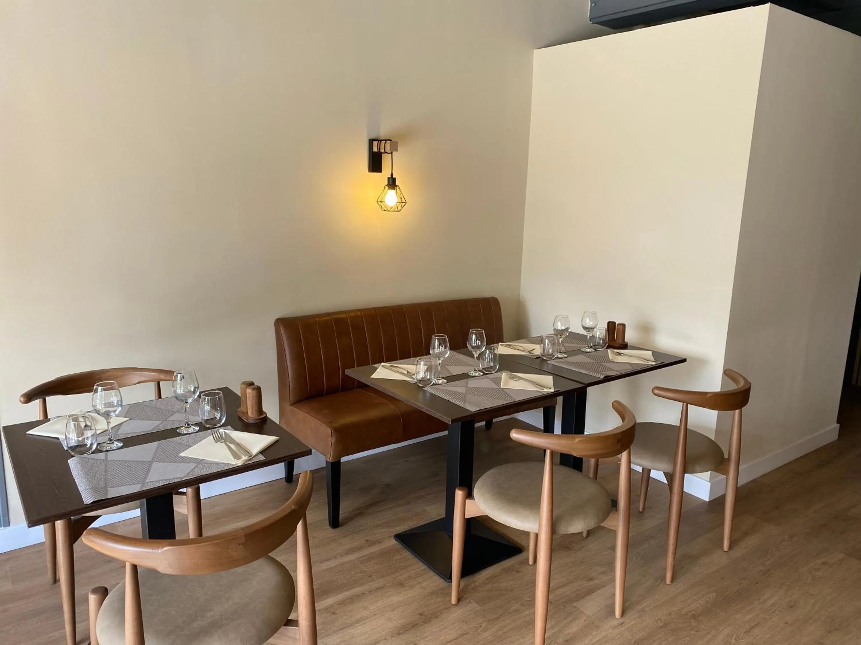 Restaurant/places to eat in Golf Resort de Digne-les-bains by Adonis