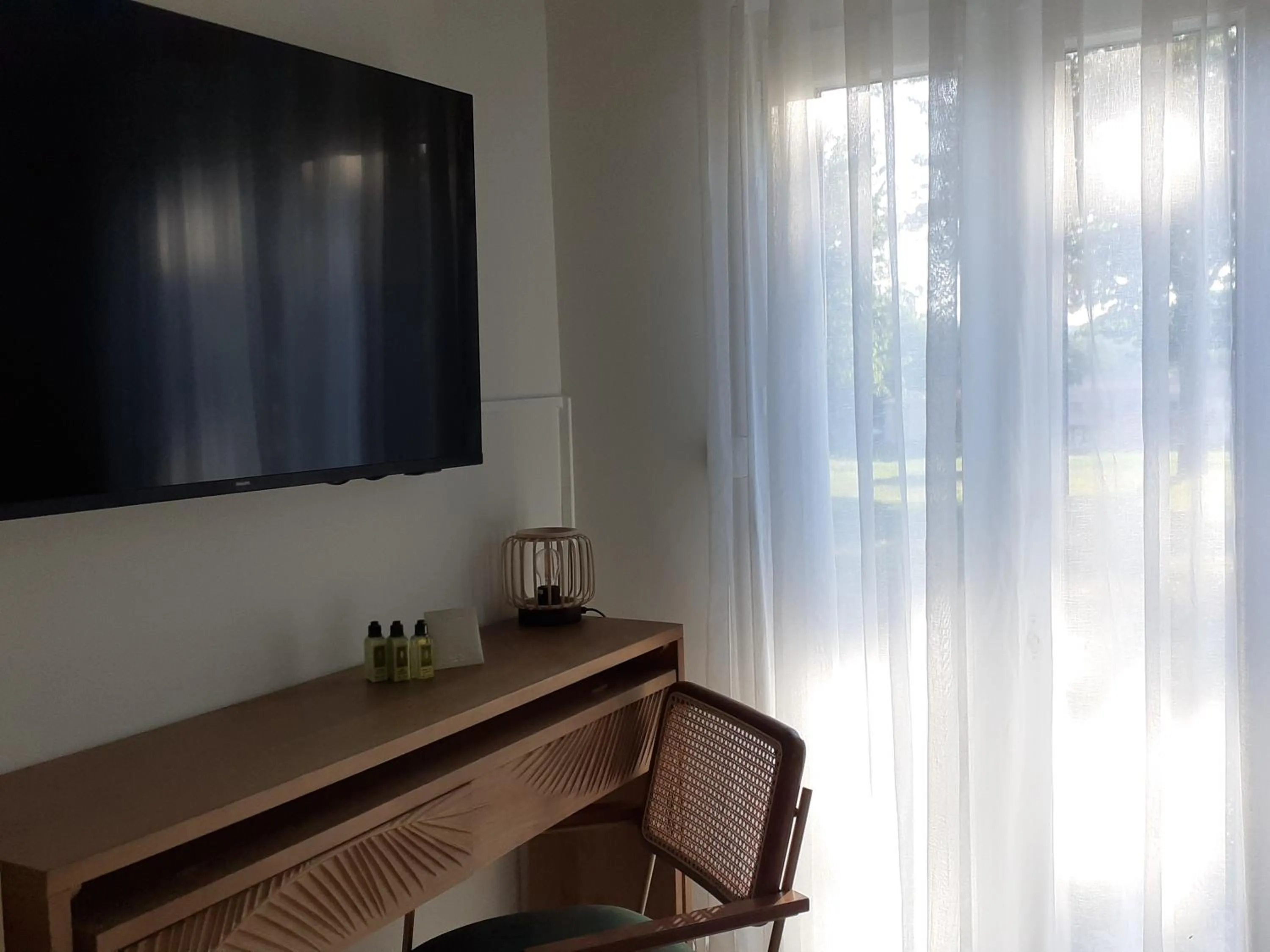 TV and multimedia in Golf Resort de Digne-les-bains by Adonis