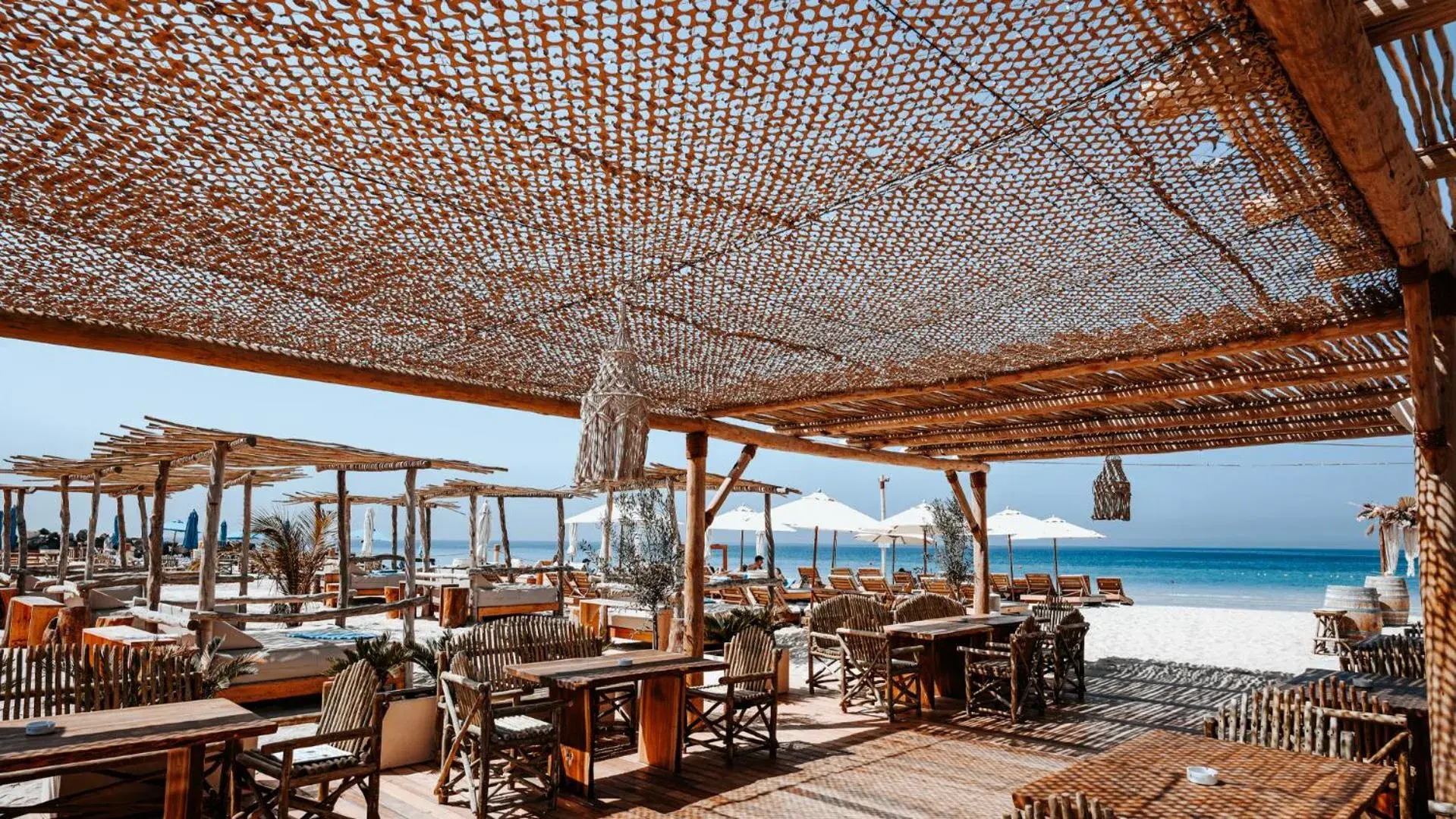 Restaurant/places to eat in Umm Al Quwain Beach Hotel Restaurant/places to eat in Umm Al Quwain Beach Hotel