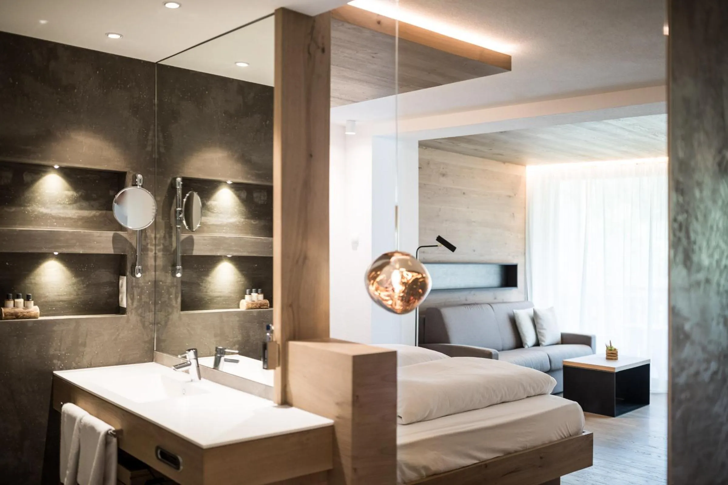 Living room, Bed in Hotel Petrus