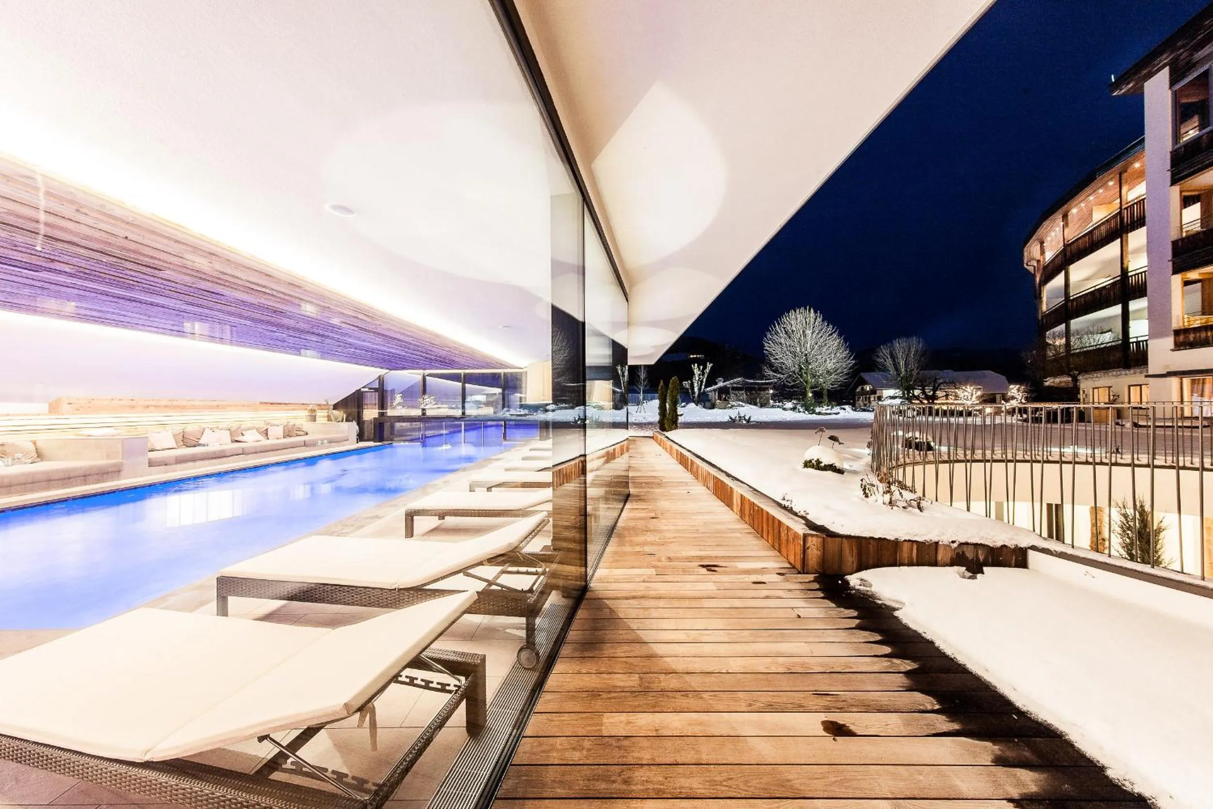 Pool view in Hotel Petrus