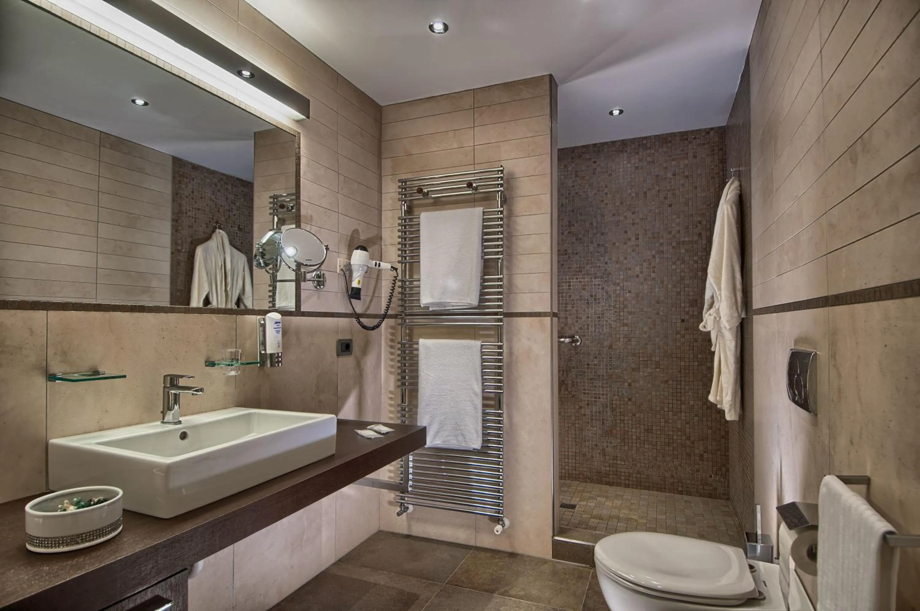 Bathroom in Hotel Petrarca Terme