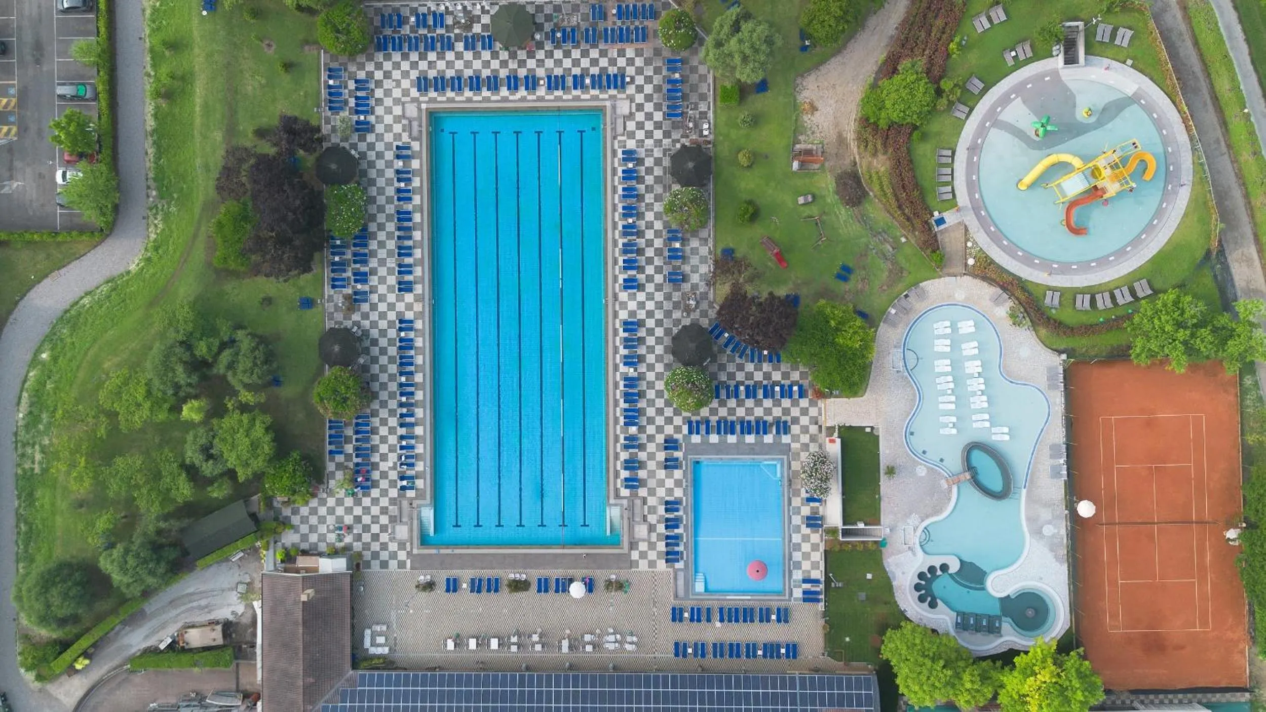 Swimming pool in Hotel Petrarca Terme