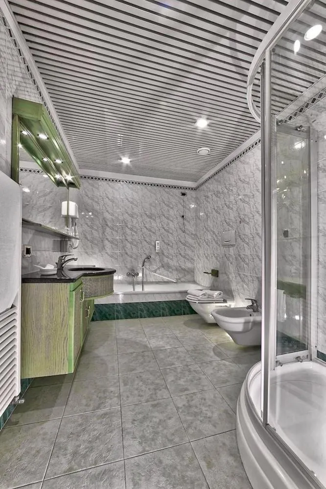 Bathroom in Hotel Petrarca Terme