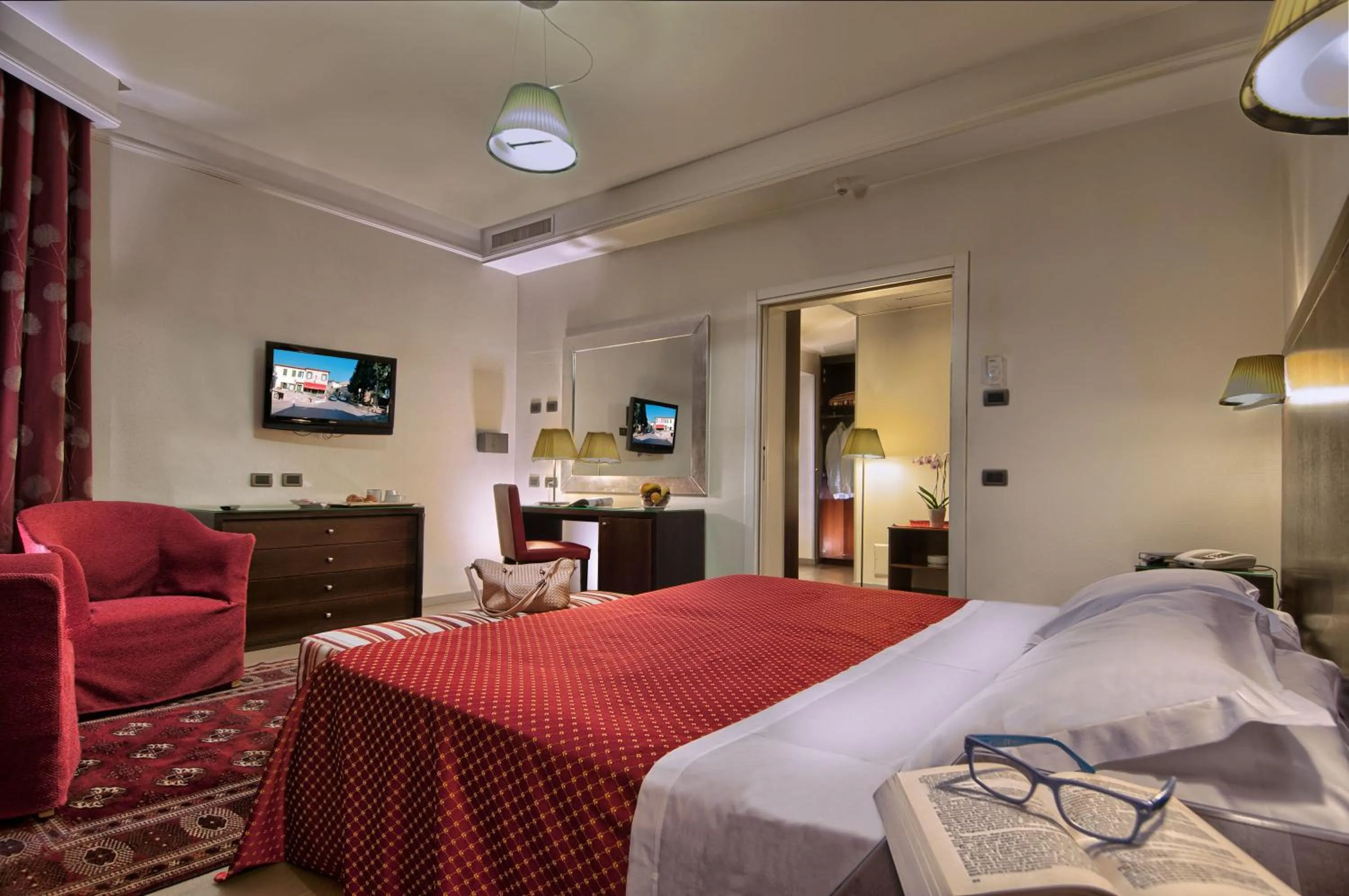 Photo of the whole room, Bed in Hotel Petrarca Terme