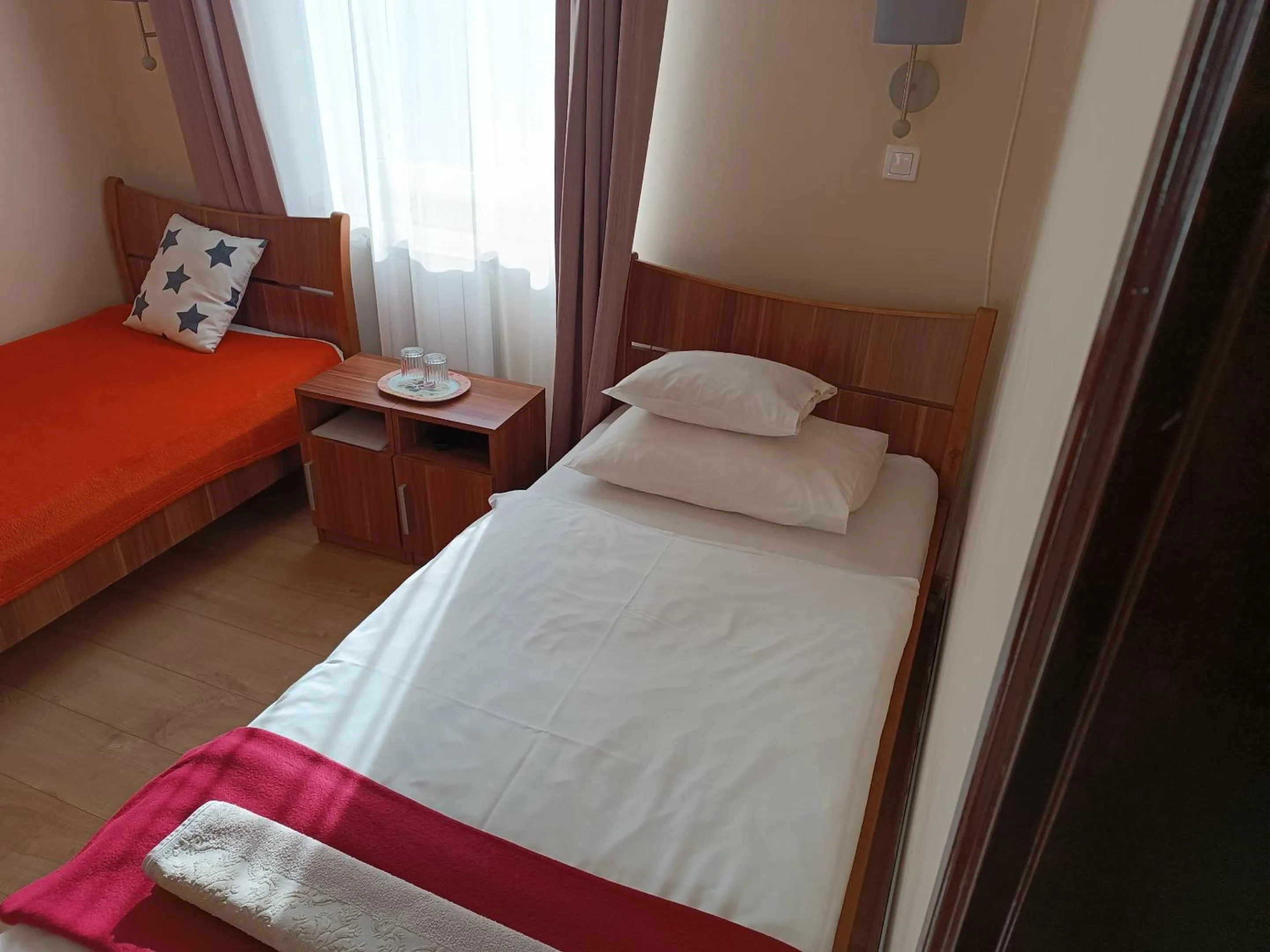 Bed in Szilvia Panzió Gyomaendrőd