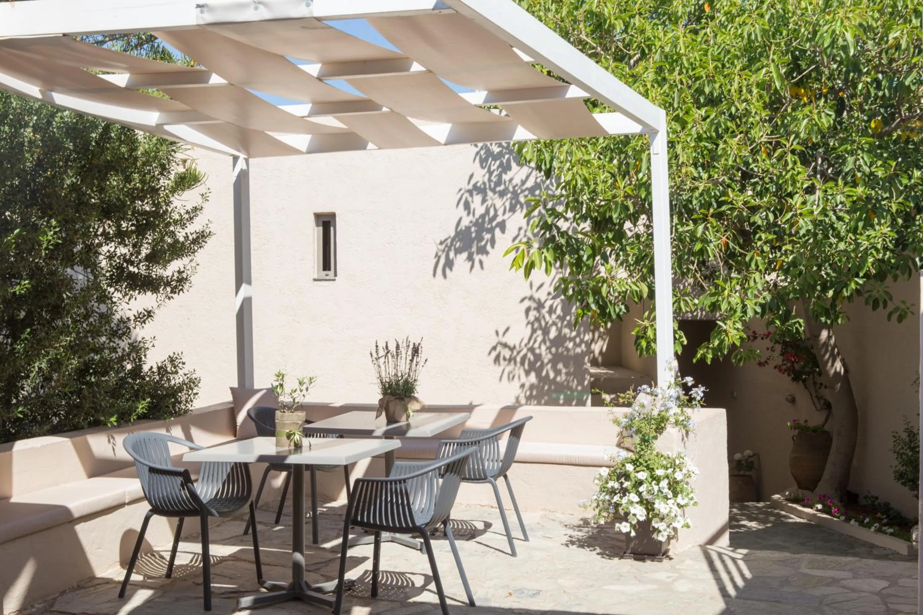 Patio in Sundance Apartments & Suites