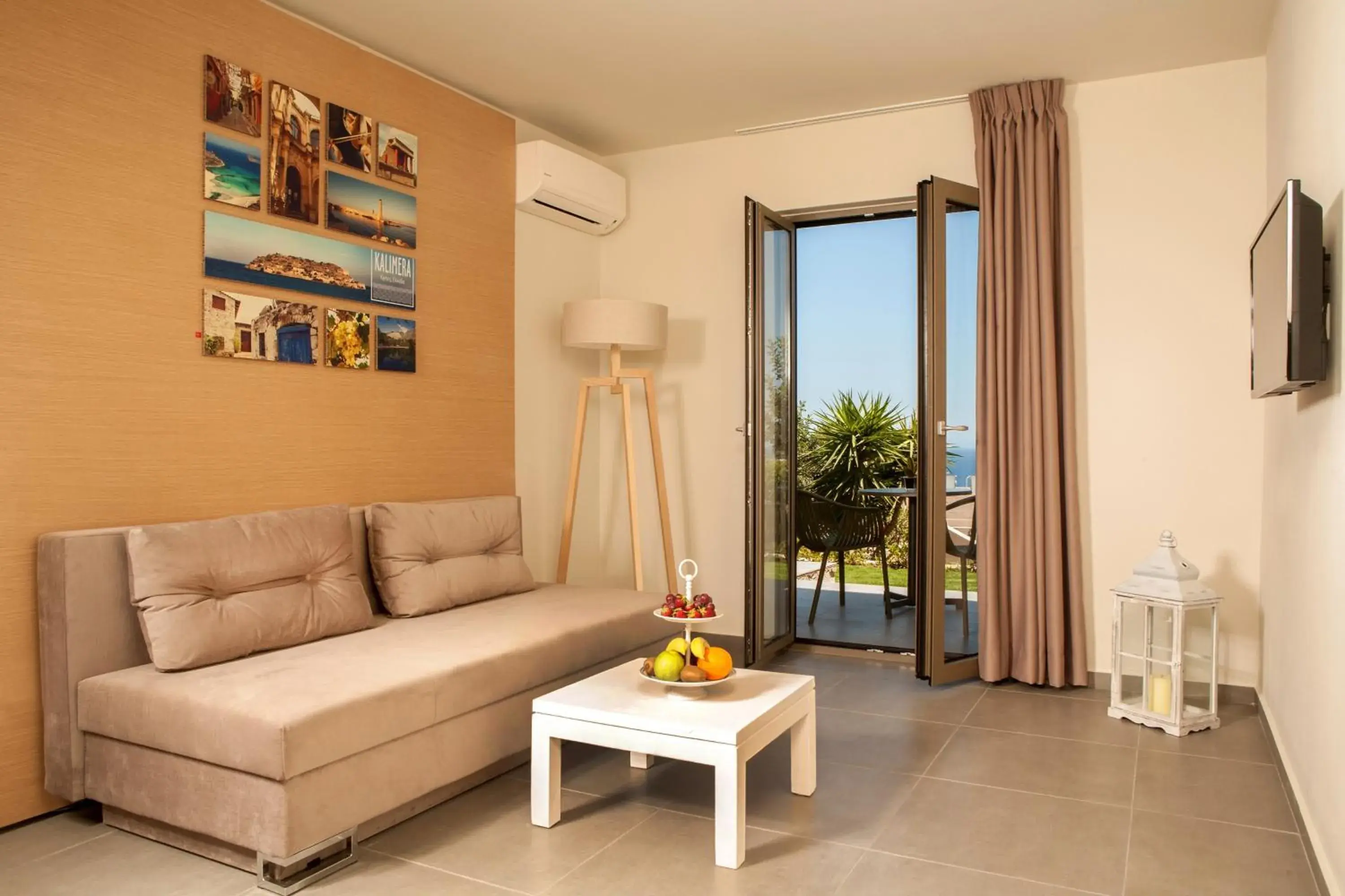 Superior One-Bedroom Apartment with Bay View in Sundance Apartments & Suites Superior One-Bedroom Apartment with Bay View in Sundance Apartments & Suites