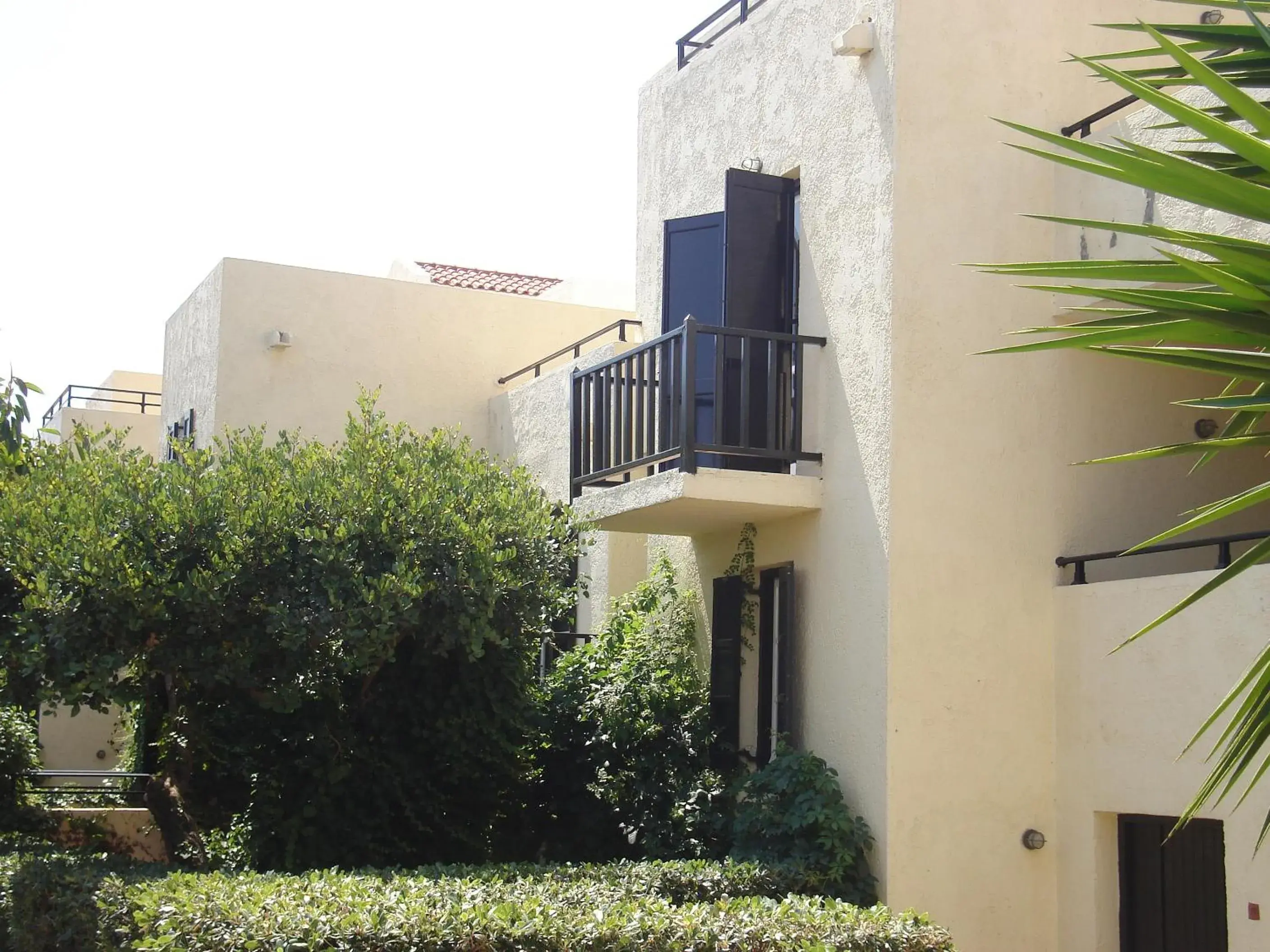 Property building in Sundance Apartments & Suites Property building in Sundance Apartments & Suites