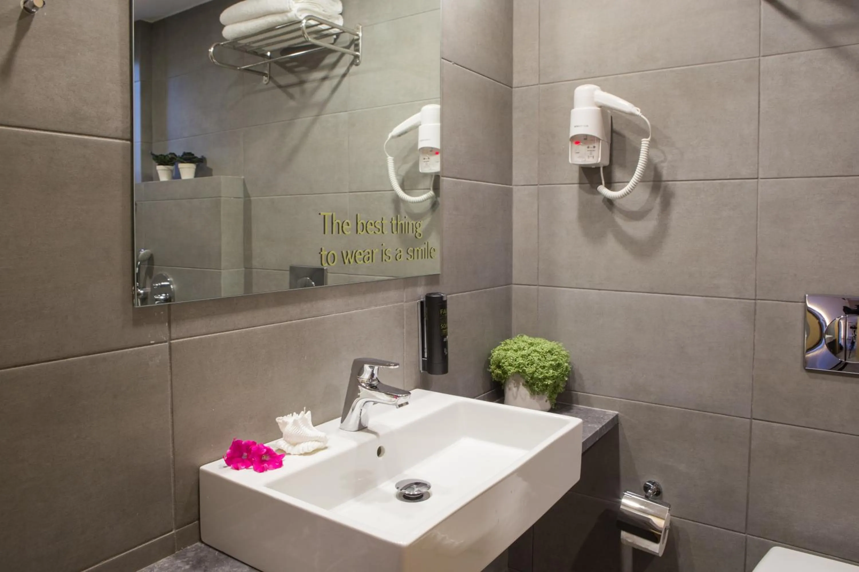 Bathroom in Sundance Apartments & Suites