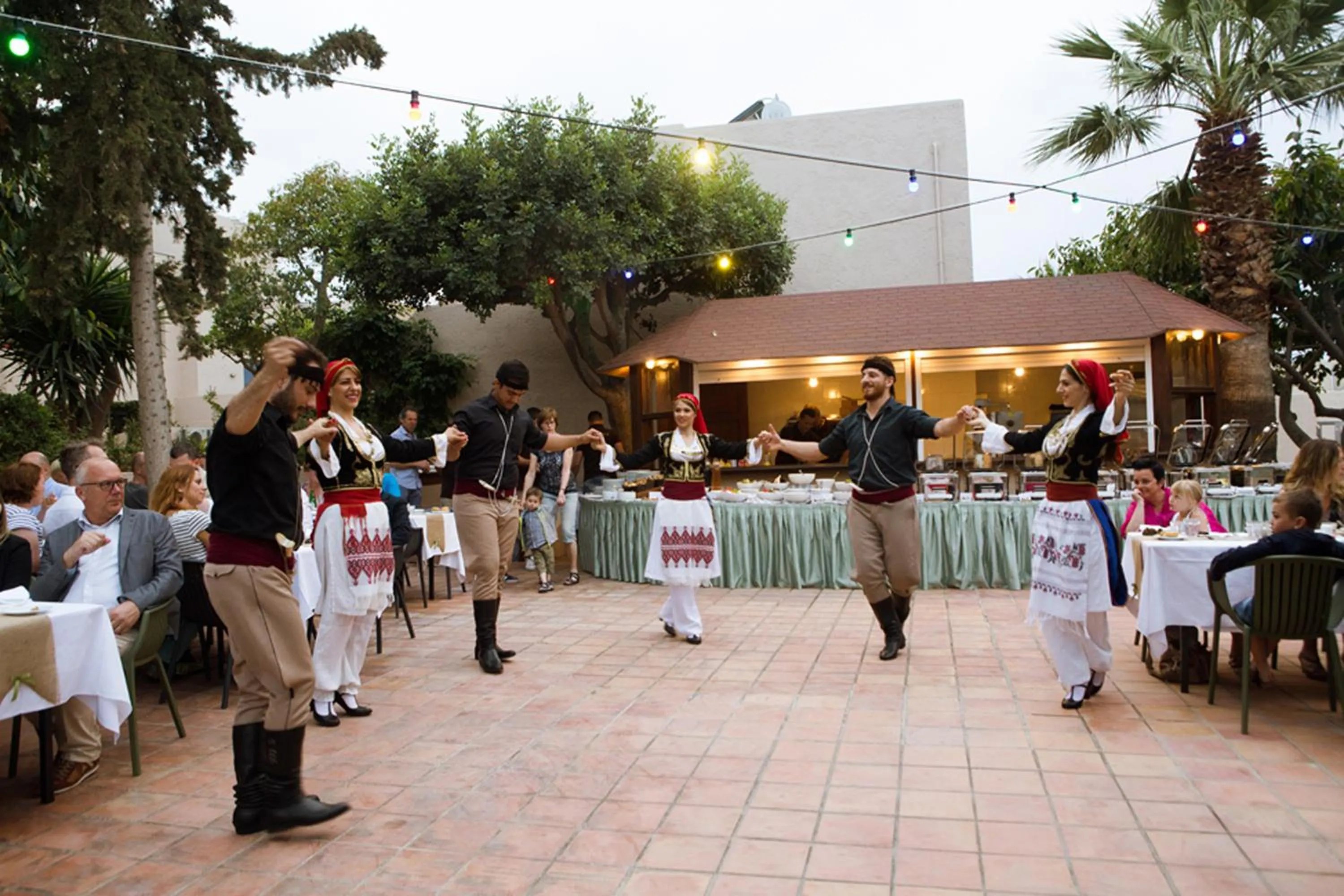 BBQ facilities in Sundance Apartments & Suites