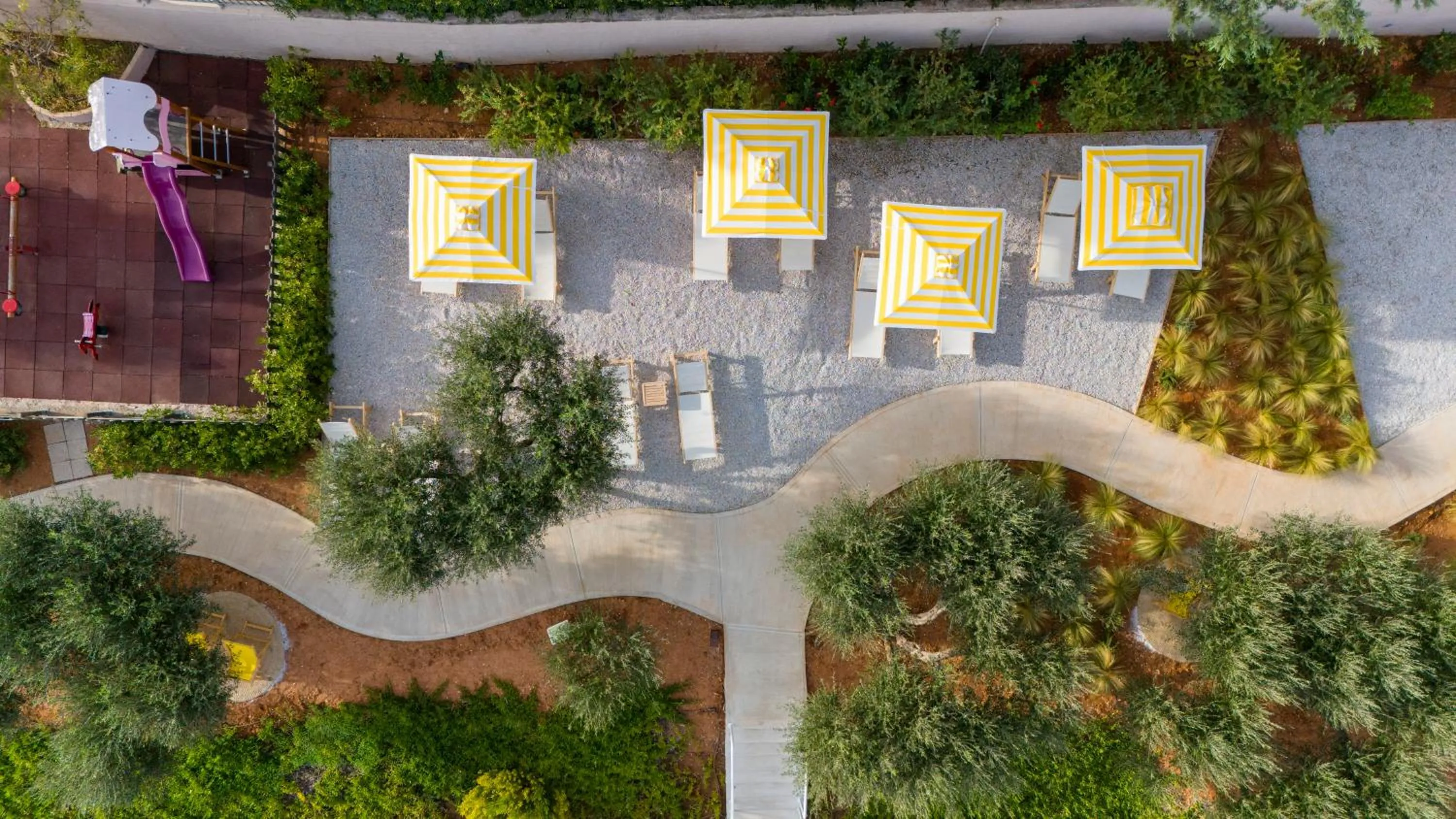 Property building in Sundance Apartments & Suites