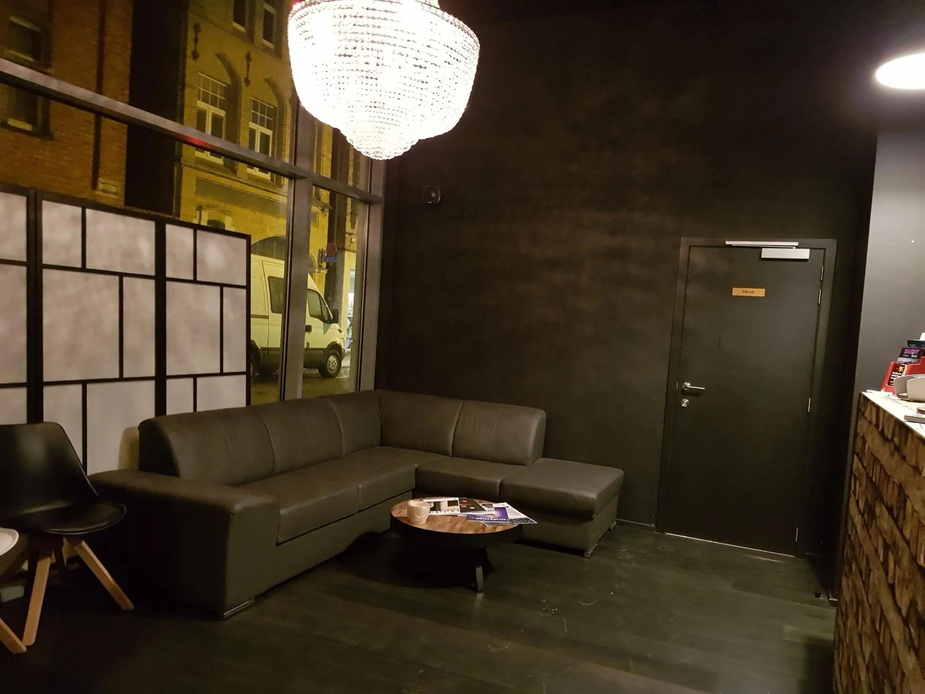 Living room in Hotel O Ieper