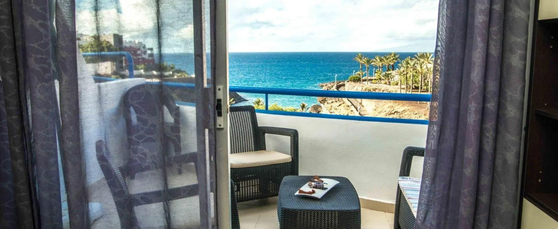Beach front apartment in Playa Paraiso, PP70