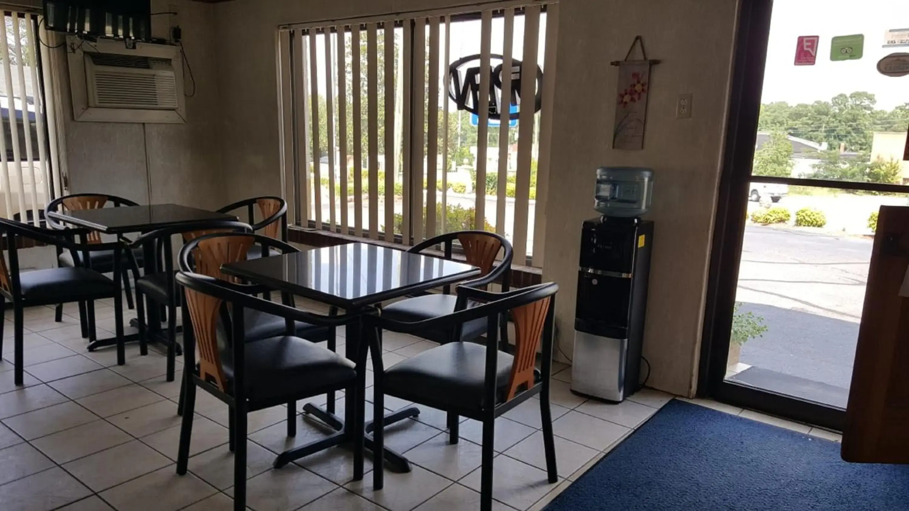 Breakfast in Loyalty Inn Rockingham Breakfast in Loyalty Inn Rockingham