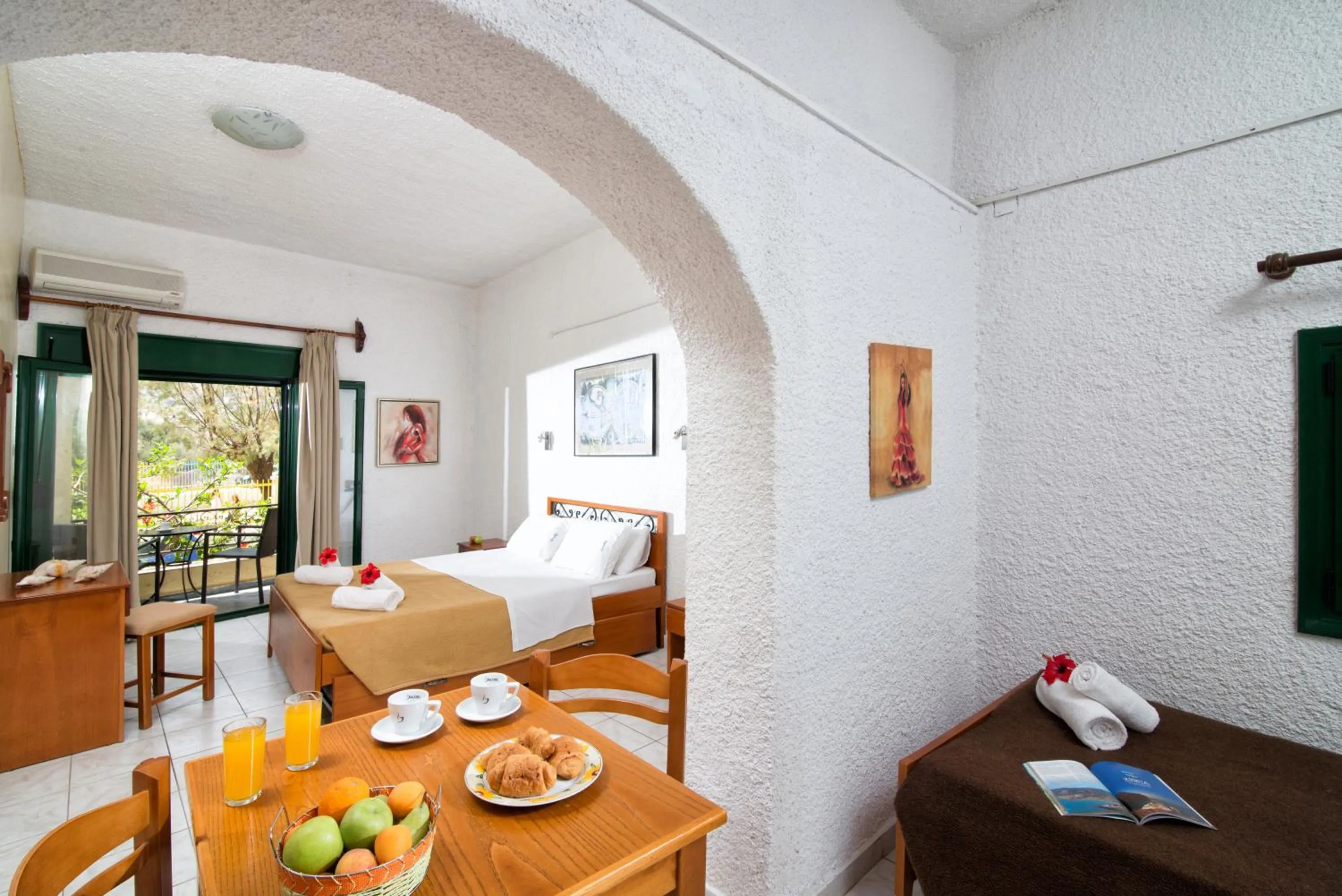 Coffee/tea facilities in Erofili Apartments