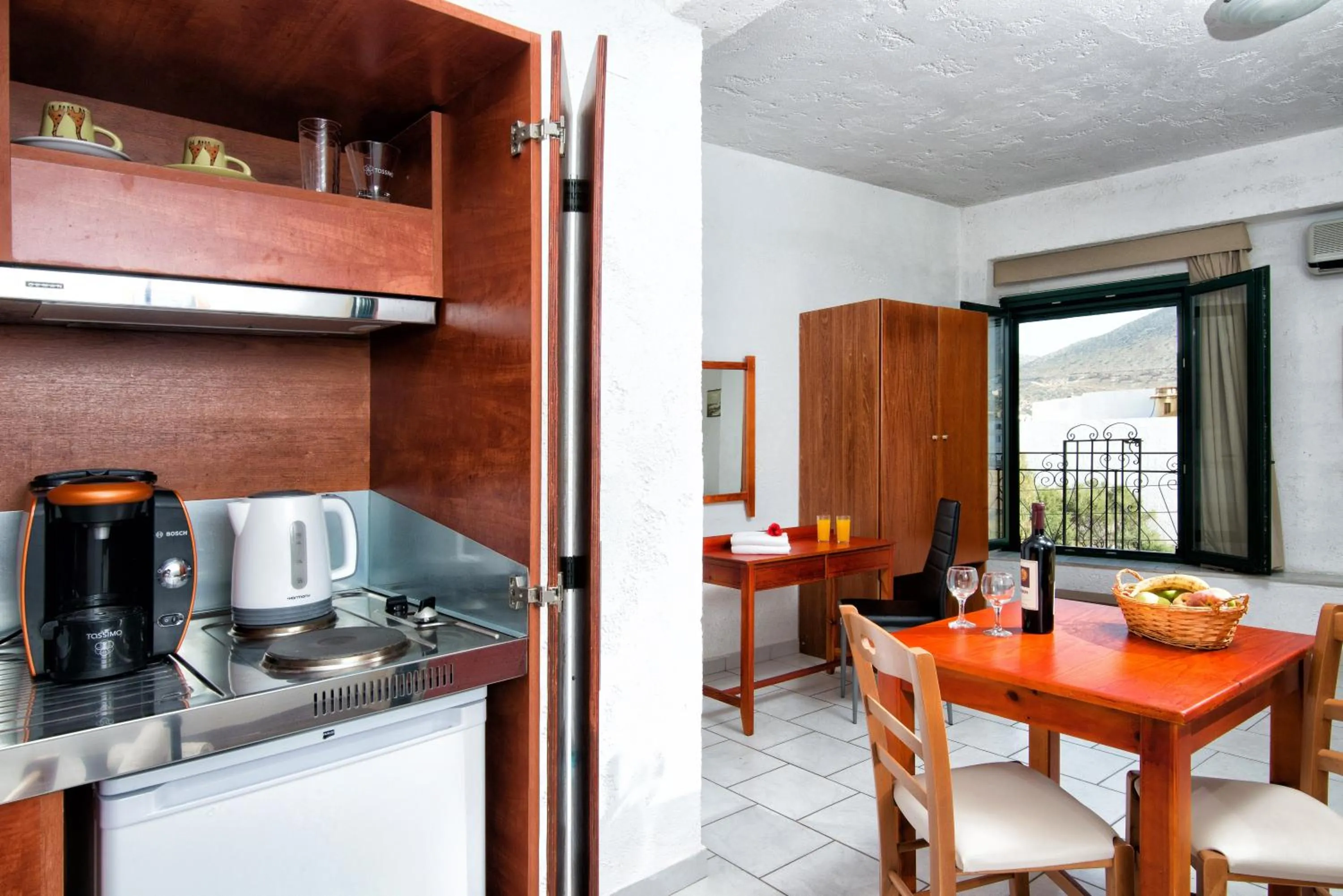 TV and multimedia in Erofili Apartments