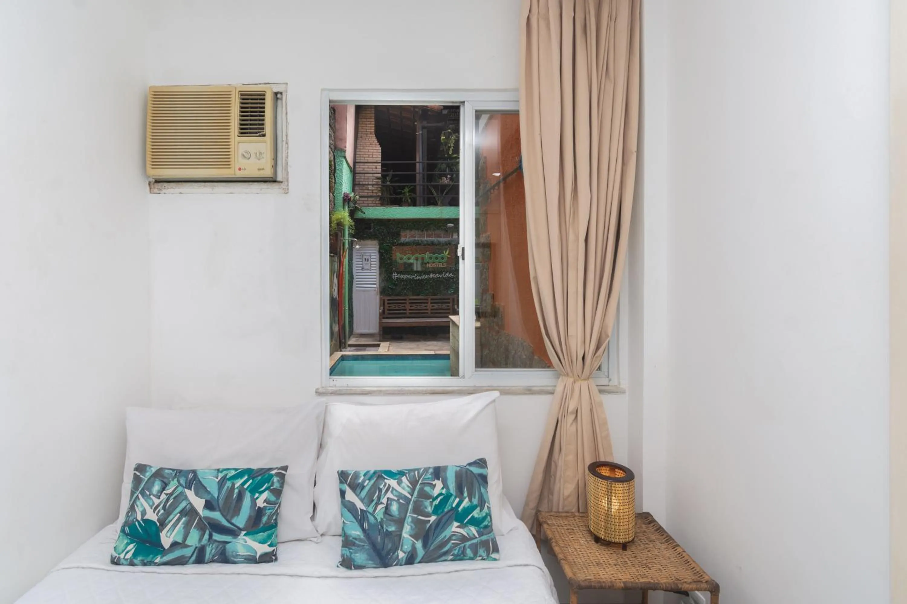 Photo of the whole room, Bed in Bamboo Rio Hostel