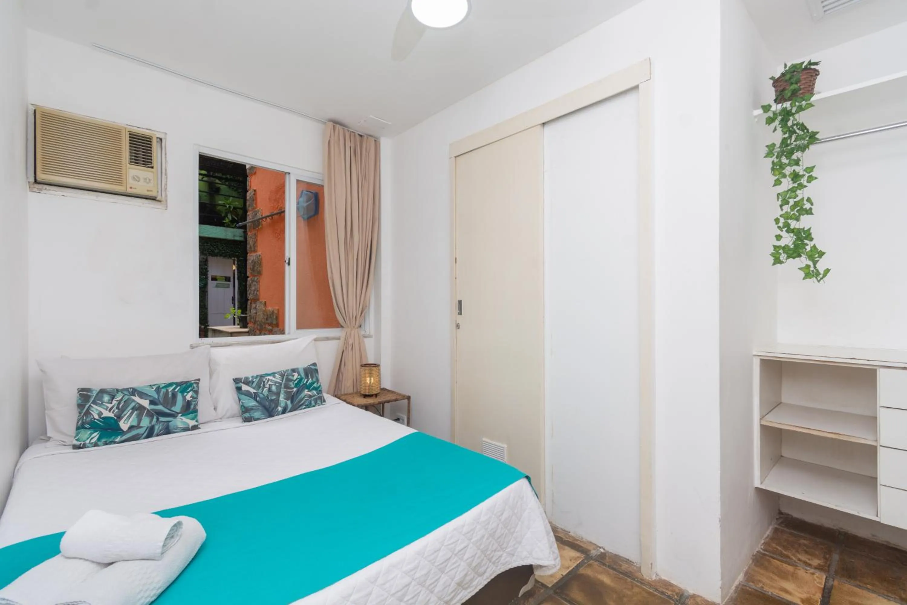 Photo of the whole room, Bed in Bamboo Rio Hostel