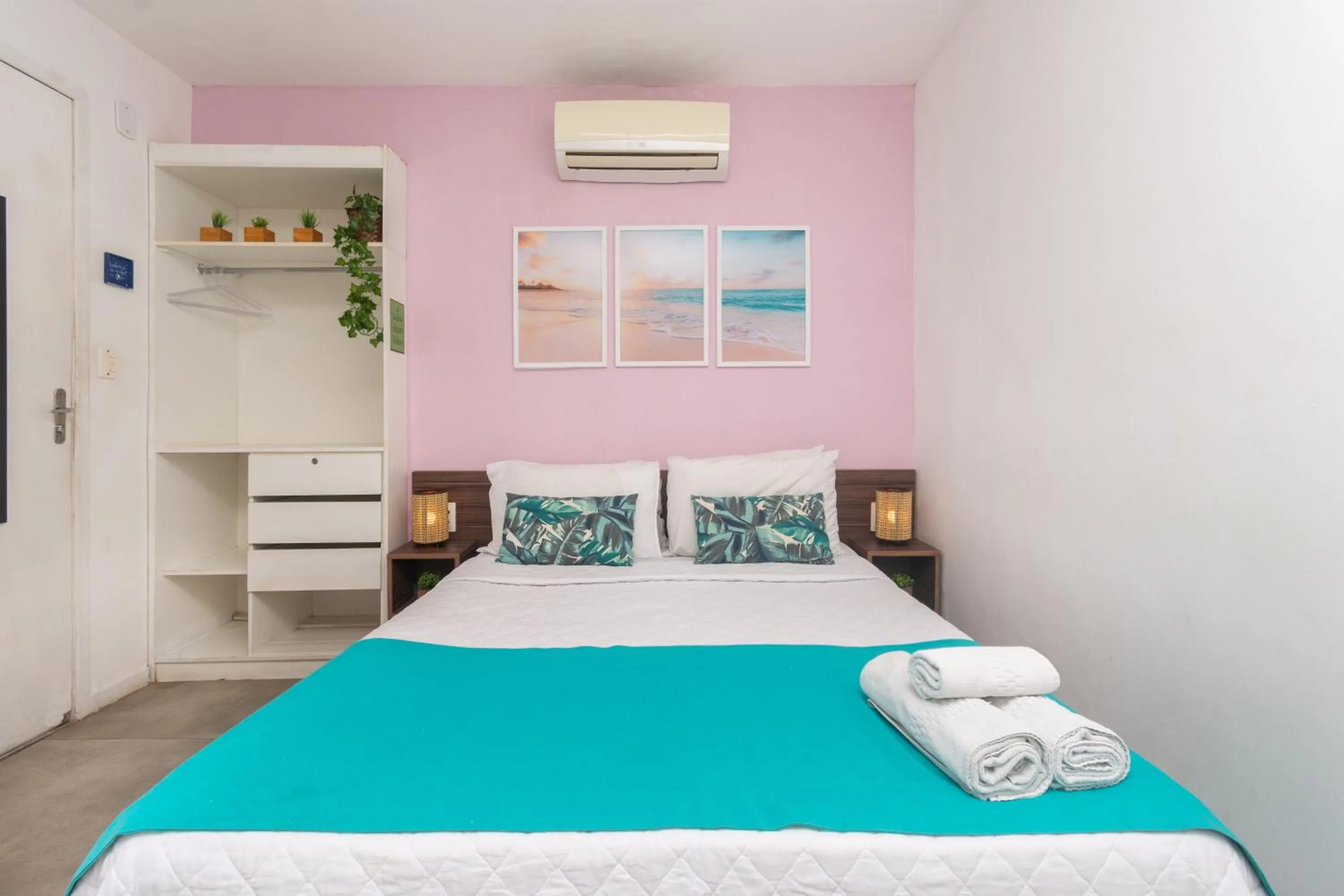 Photo of the whole room, Bed in Bamboo Rio Hostel