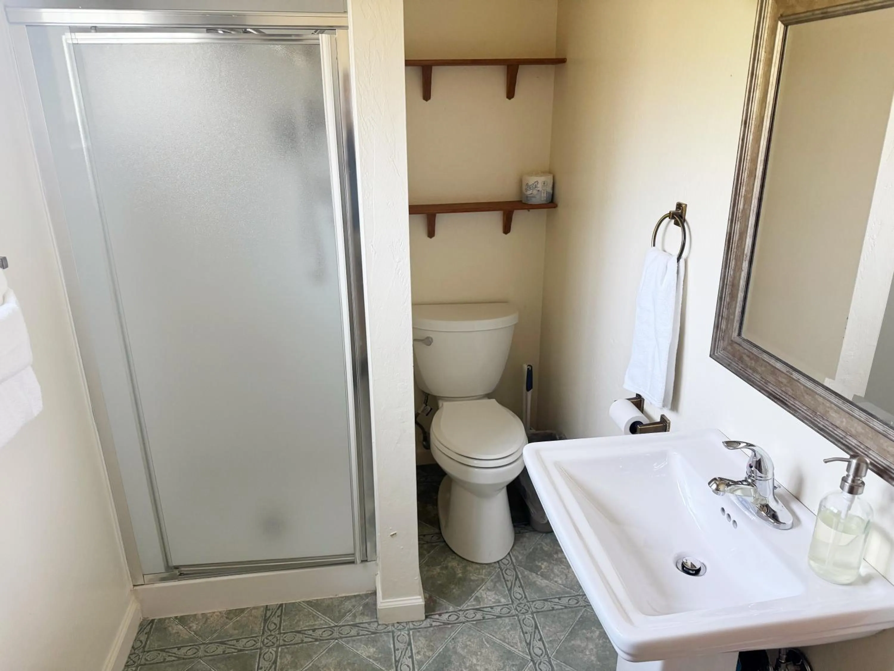 Bathroom in The Jeffrey Hotel