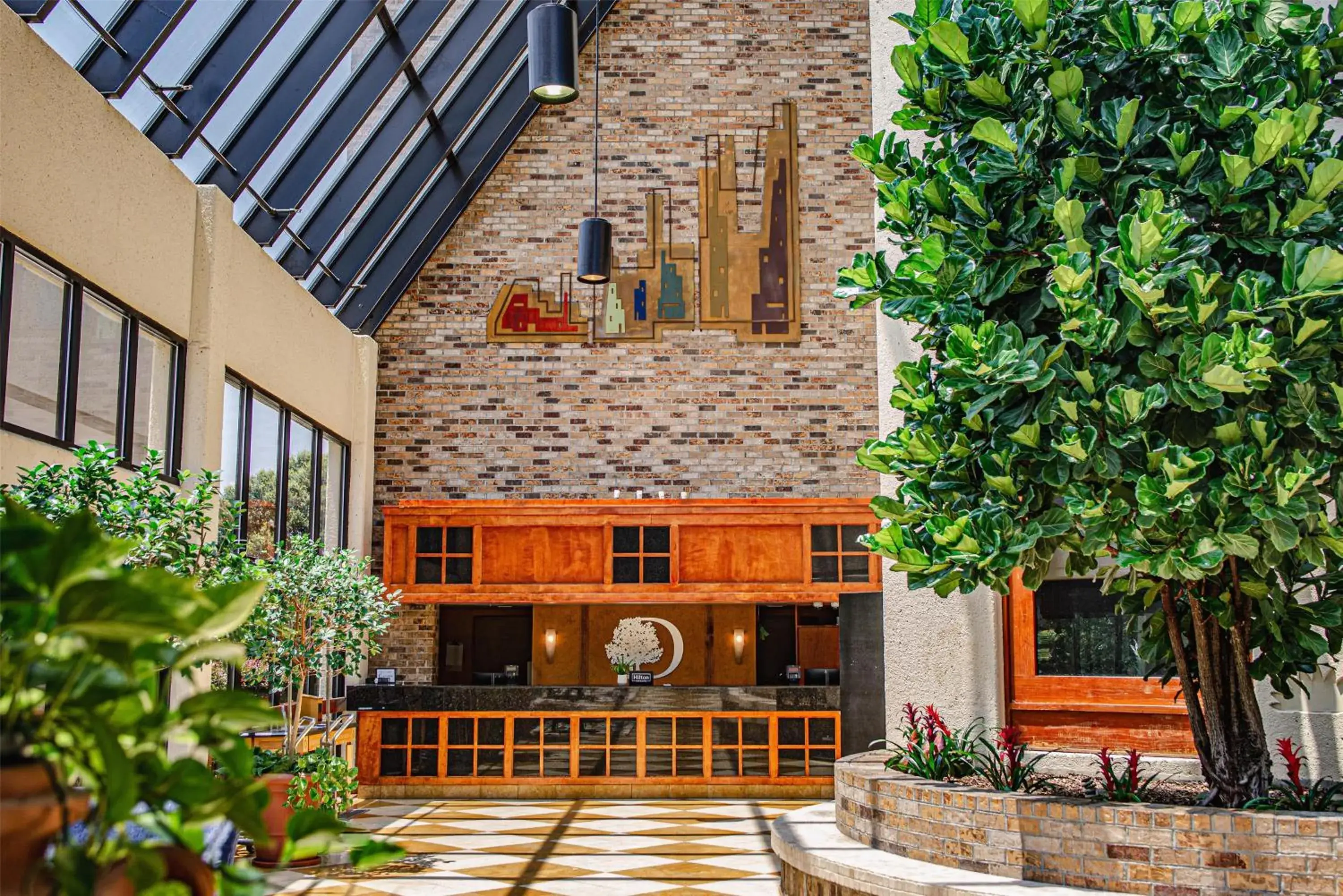 Lobby or reception in DoubleTree by Hilton Hotel Oak Ridge - Knoxville Lobby or reception in DoubleTree by Hilton Hotel Oak Ridge - Knoxville