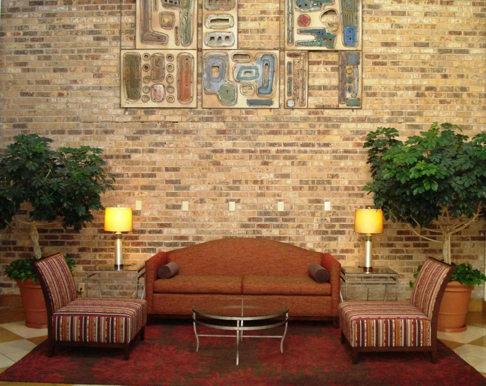 Lobby or reception in DoubleTree by Hilton Hotel Oak Ridge - Knoxville Lobby or reception in DoubleTree by Hilton Hotel Oak Ridge - Knoxville