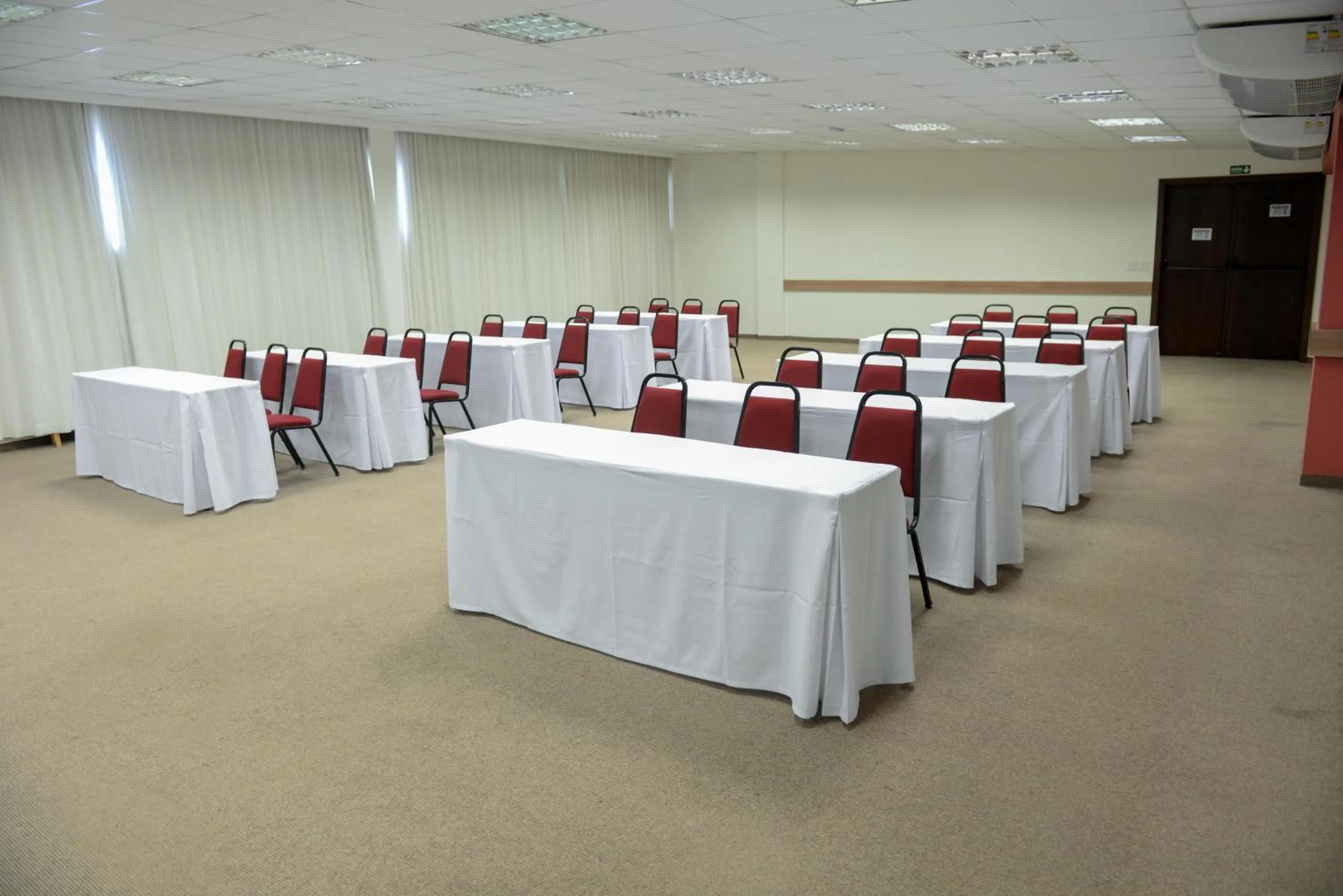 Business facilities in Faria Lima Flat Service