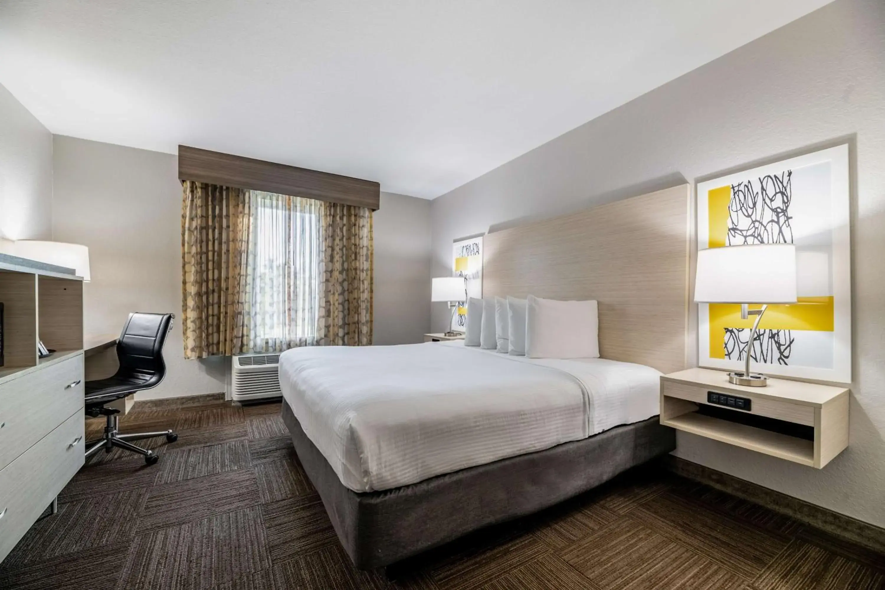 Bedroom, Bed in Best Western Auburndale Inn & Suites Bedroom, Bed in Best Western Auburndale Inn & Suites